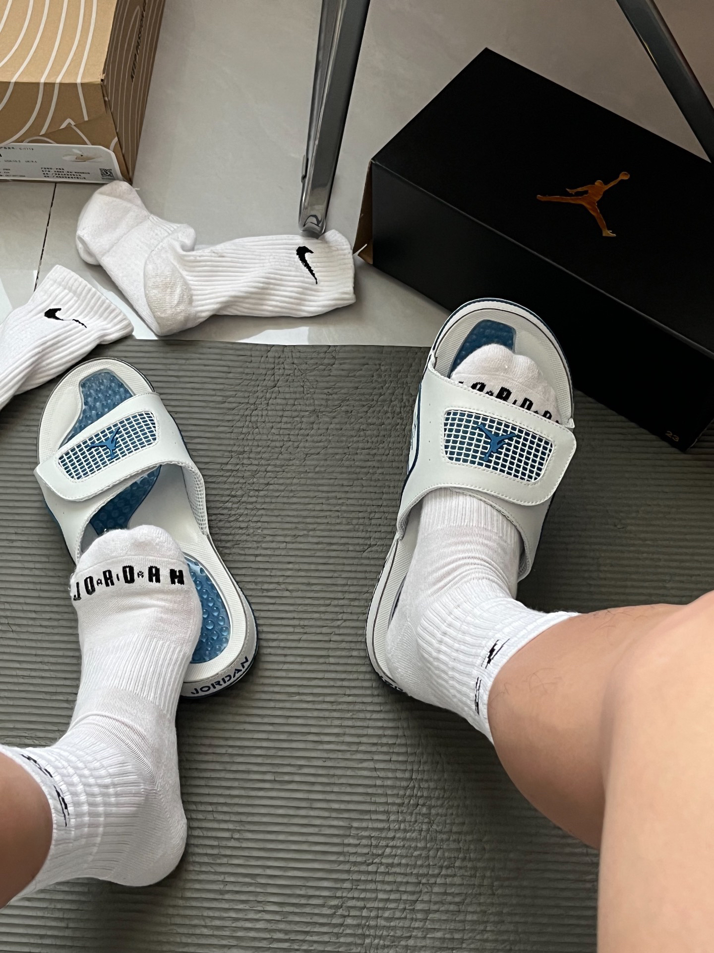 夏日出街好搭档，这拖鞋我锁了