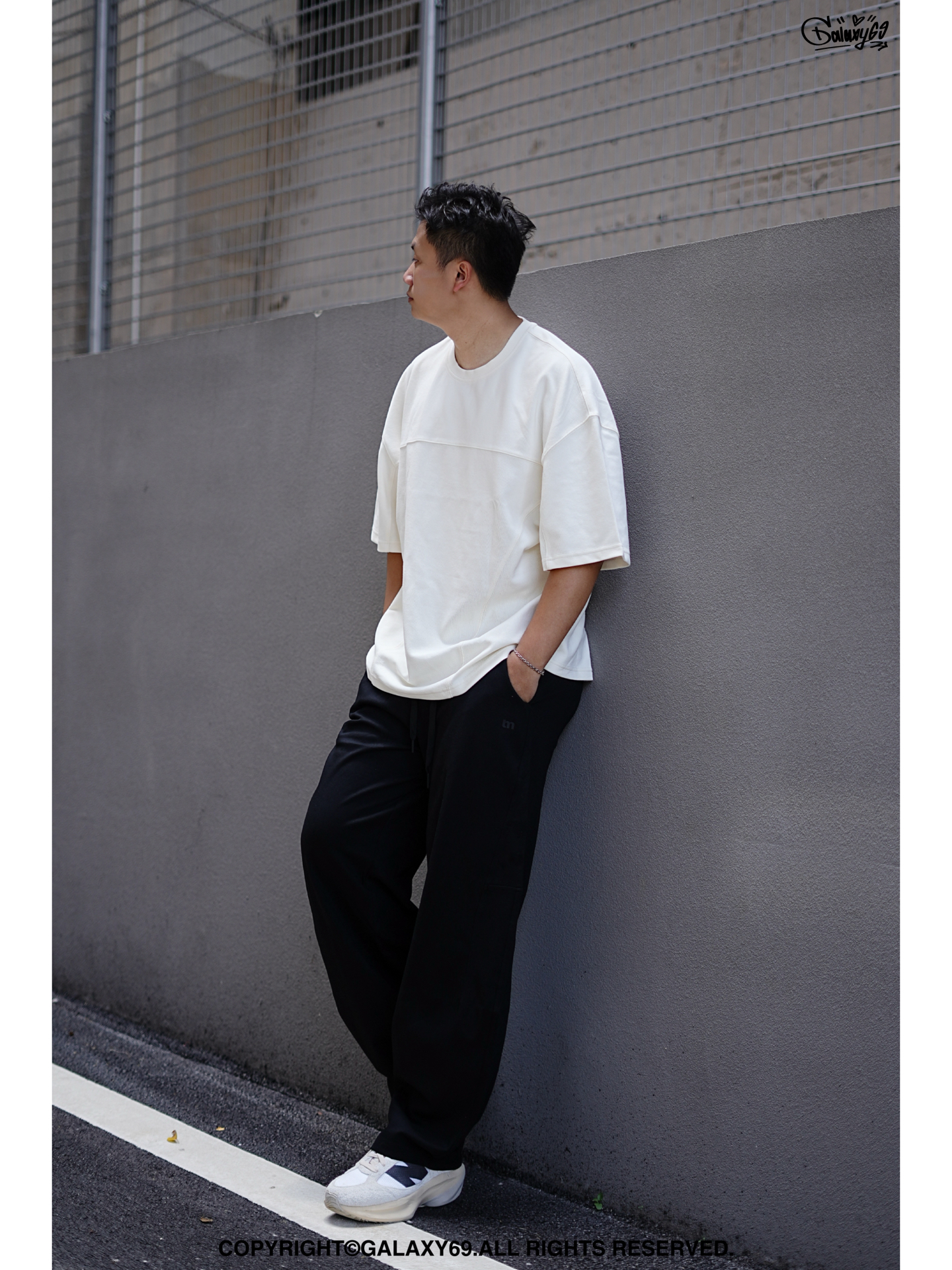 最近就爱这一手 | 男生穿松弛感也很不错