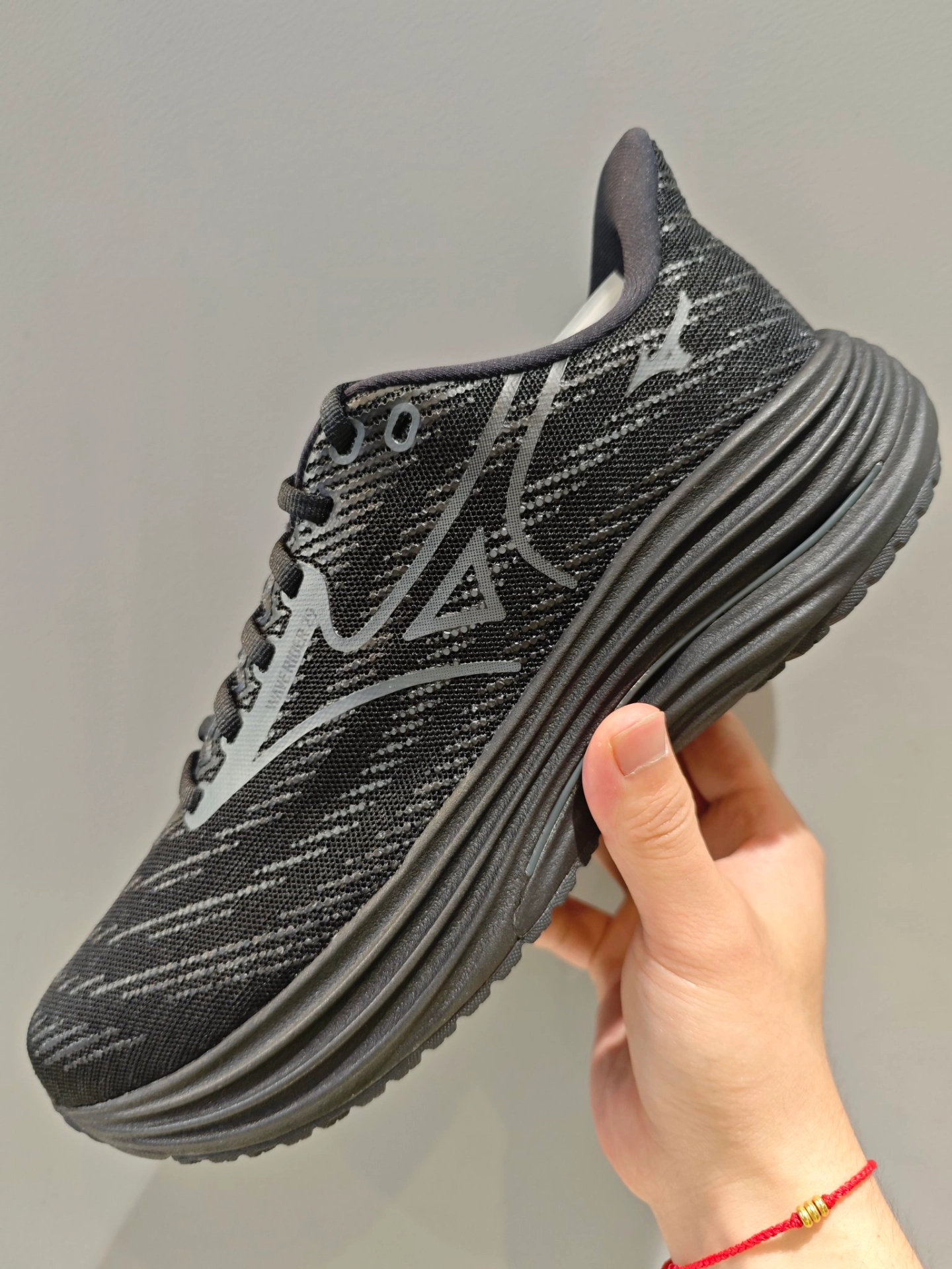 美津浓WR29跑鞋值入吗？