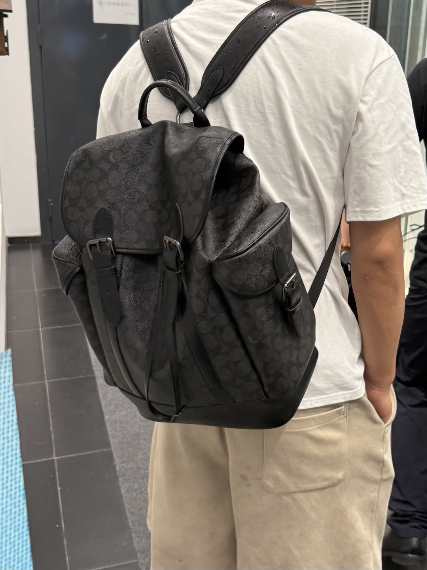 Coach双肩包太绝了吧？