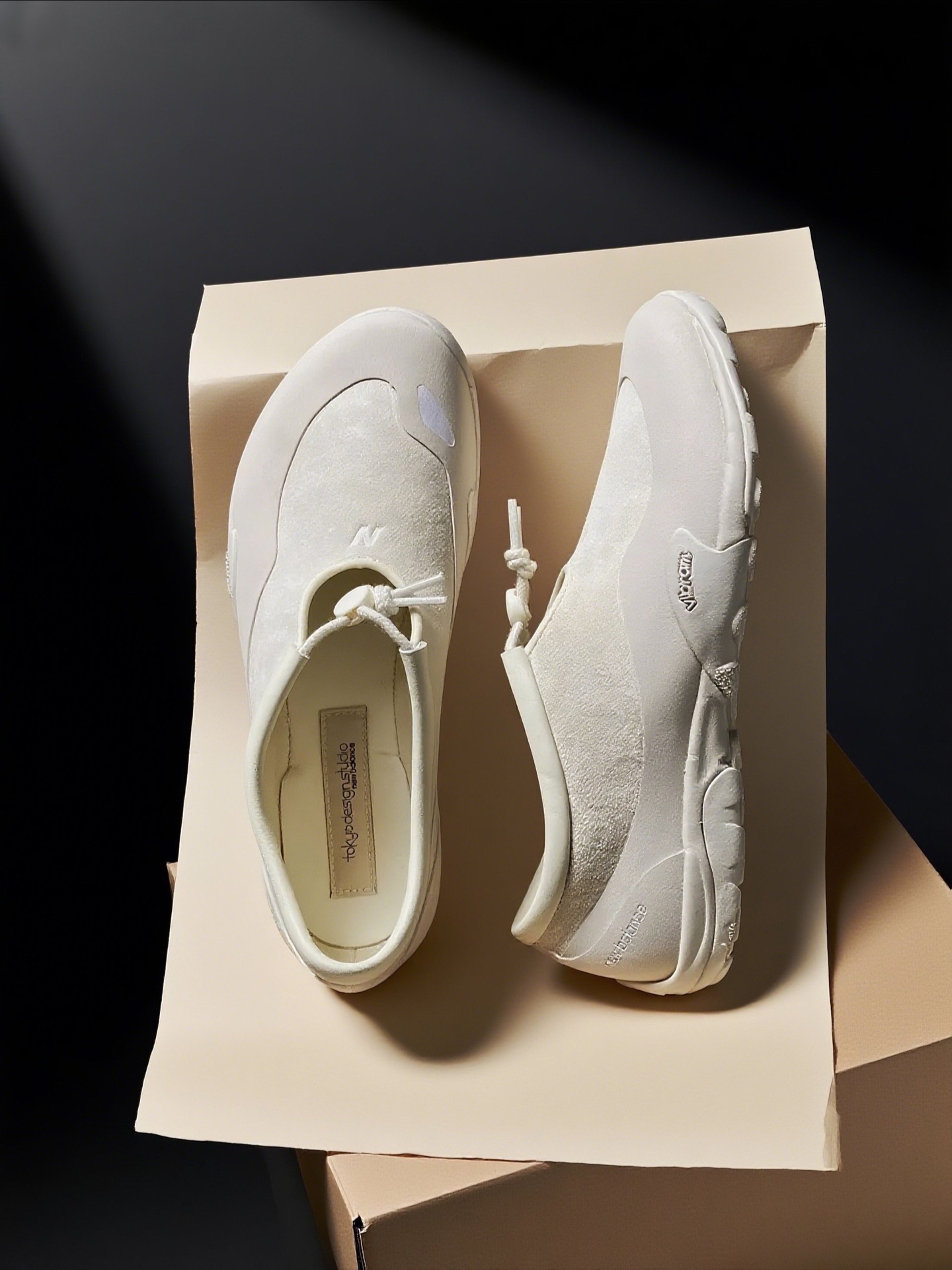 New Balance鞋黑白选谁🤔