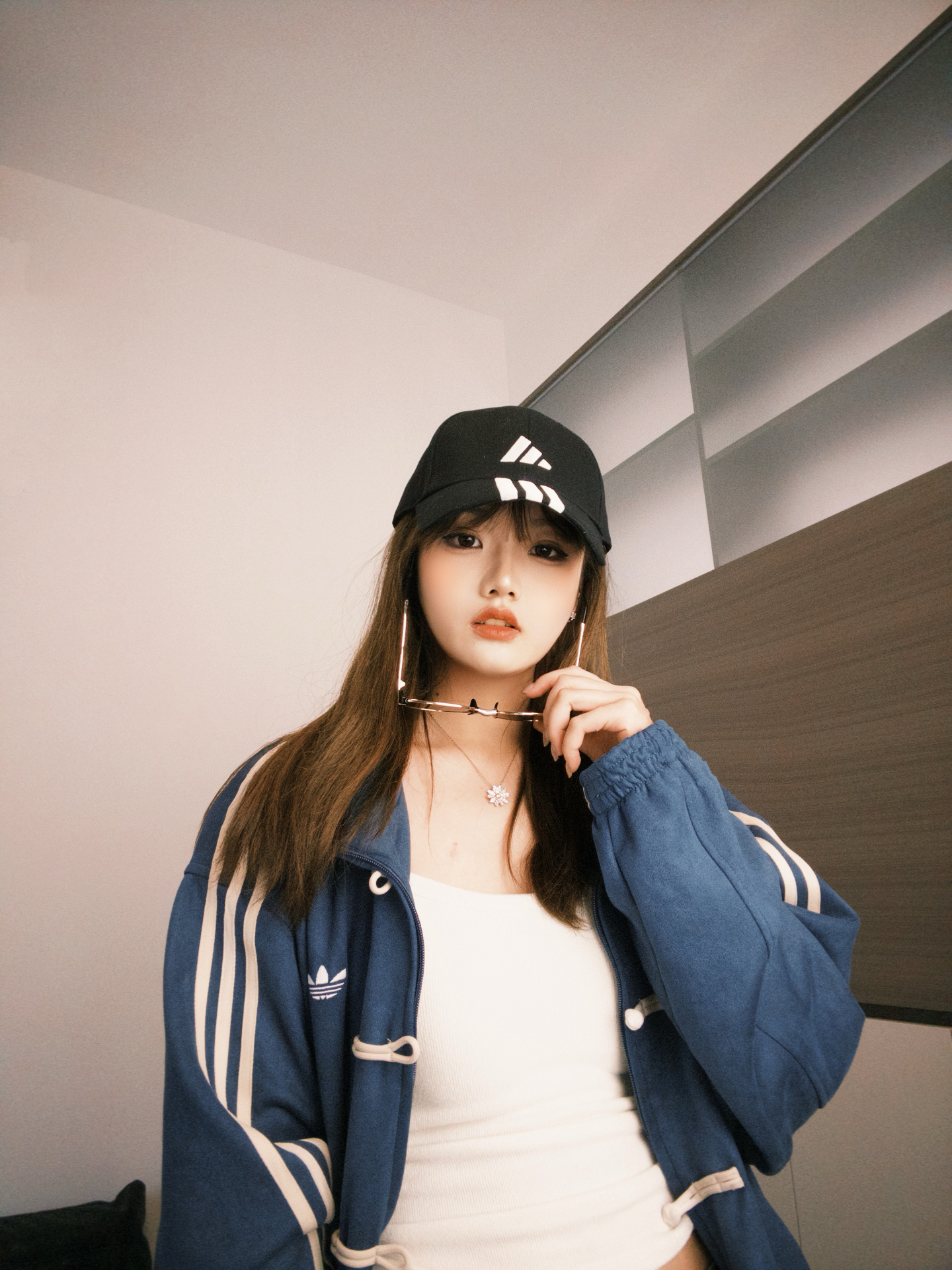 街舞女孩看过来，时尚加分帽🕶️