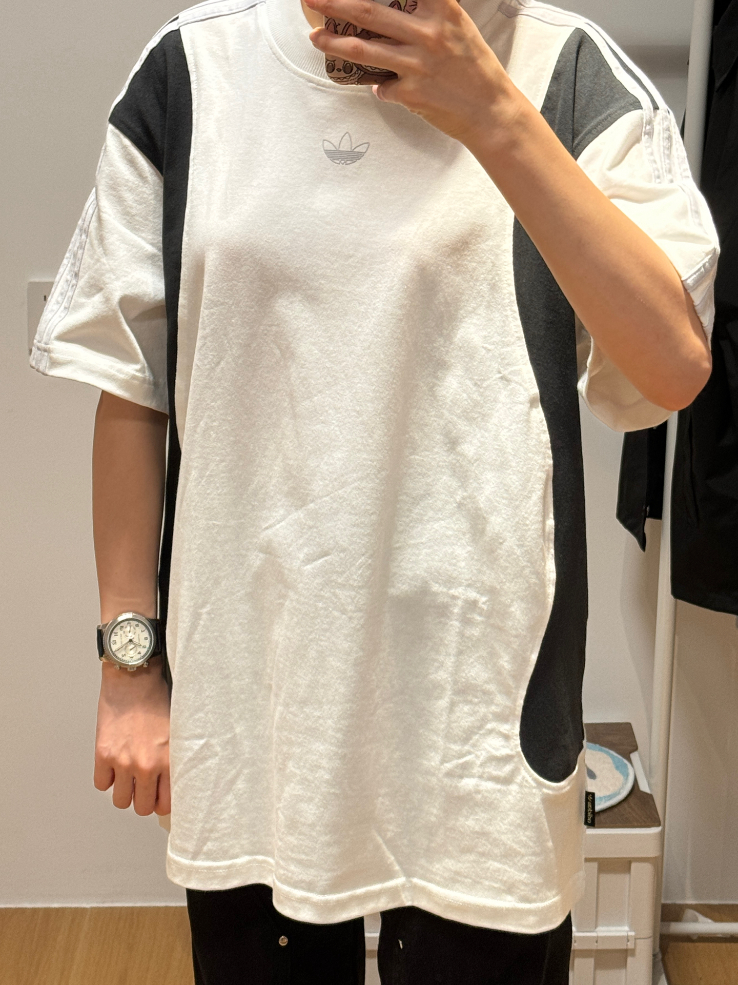 🌈 三叶草撞色T恤：把街头潮酷穿在身上 🌟