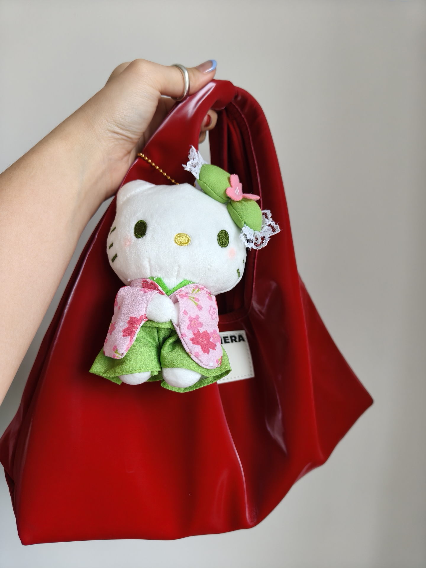 少女心爆棚✨这个Kitty挂件太吸睛啦