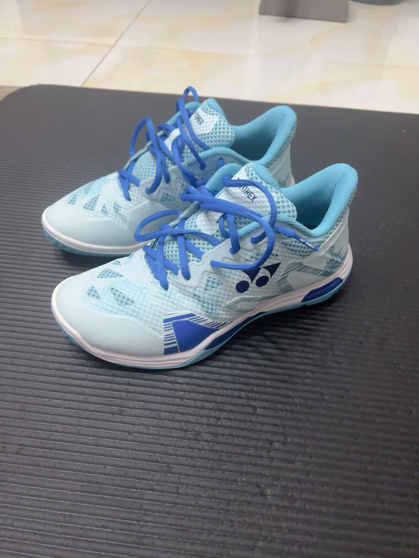大体重球友看这双鞋👟配色绝了