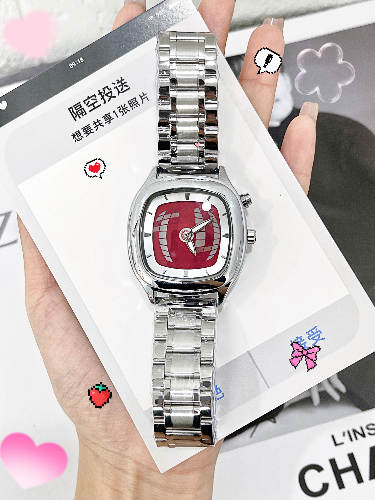 宝格拉Y2K手表，小众时髦or徒有其表？