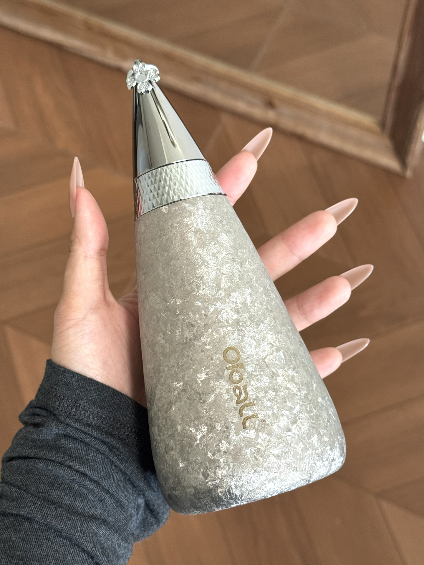 打工人通勤绝配！美貌与实用并存水杯👀
