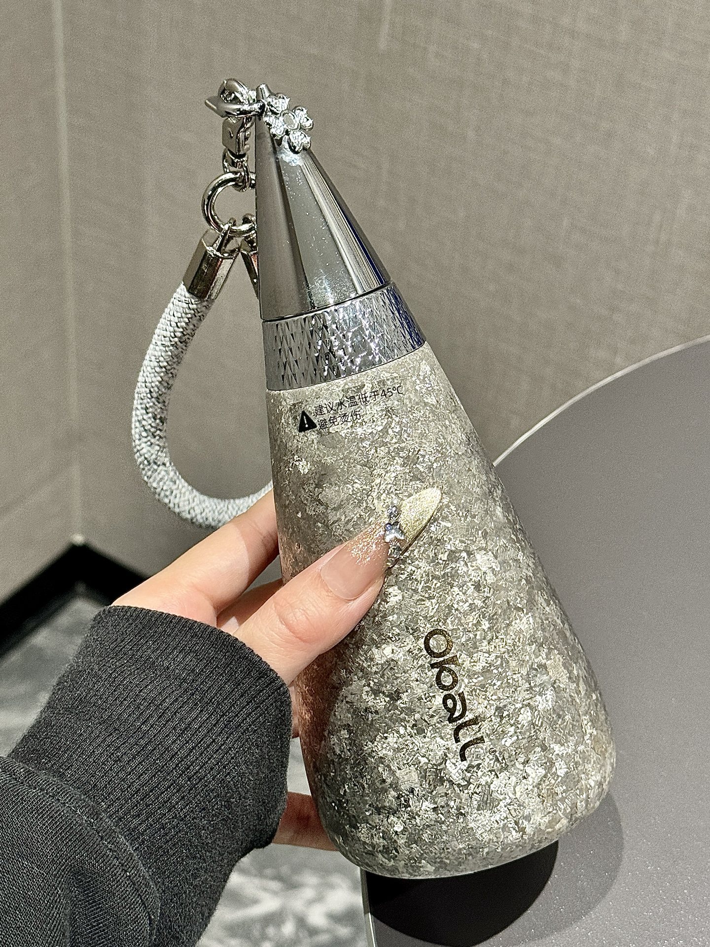 哇趣！这保温杯美到像把银河捧手里✨