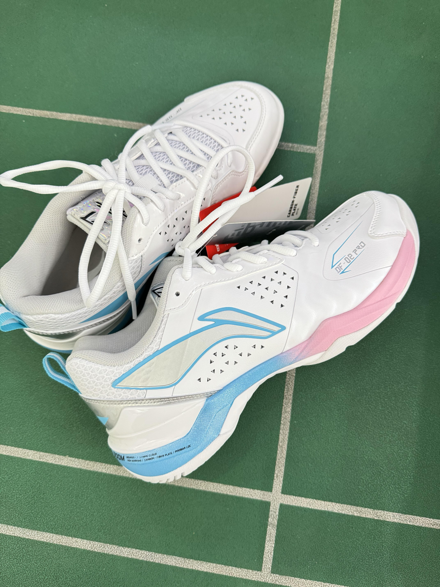 羽毛球鞋挖到宝🏸 性能拉满