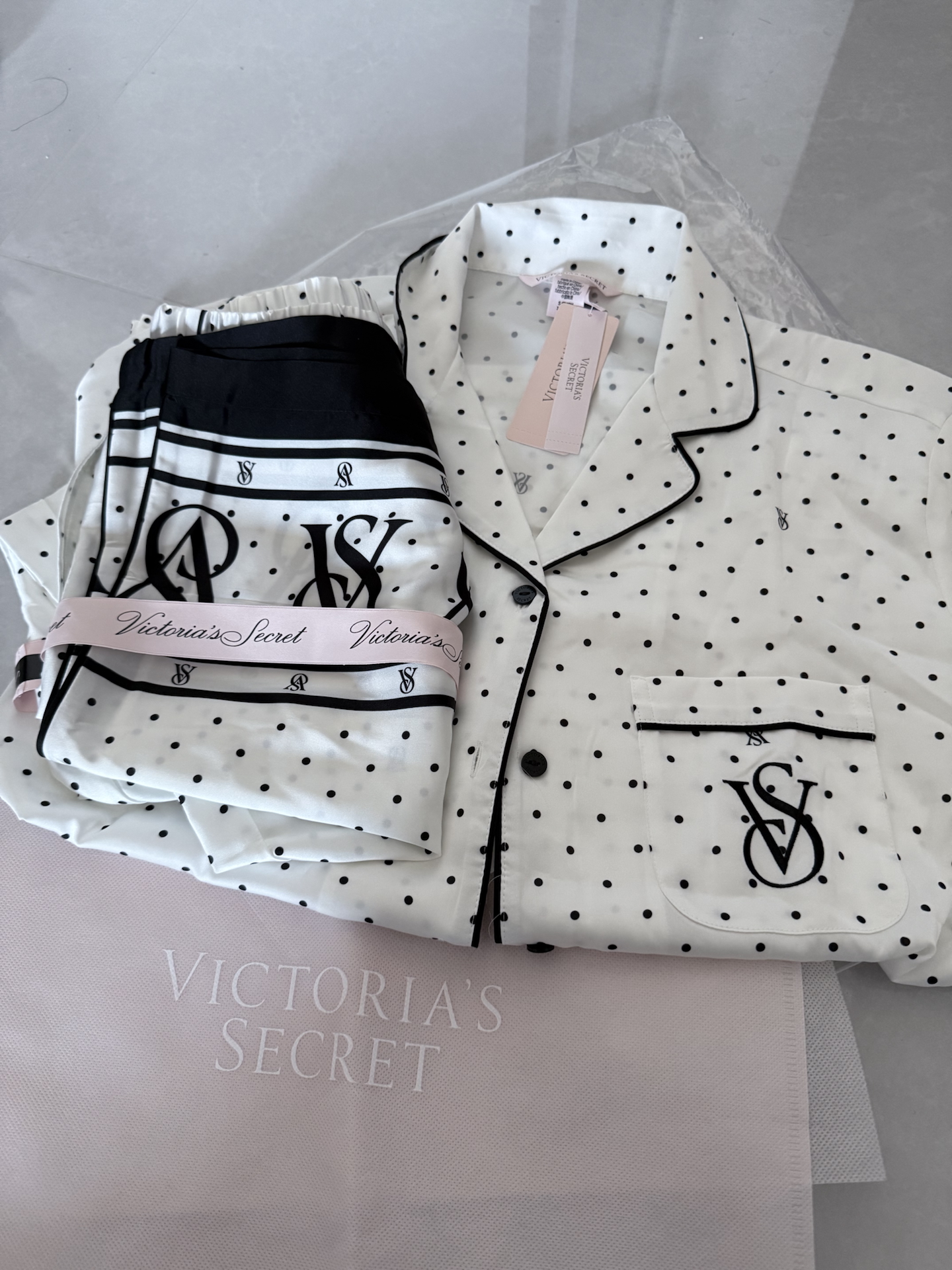 时尚女孩的精致睡衣之选👗