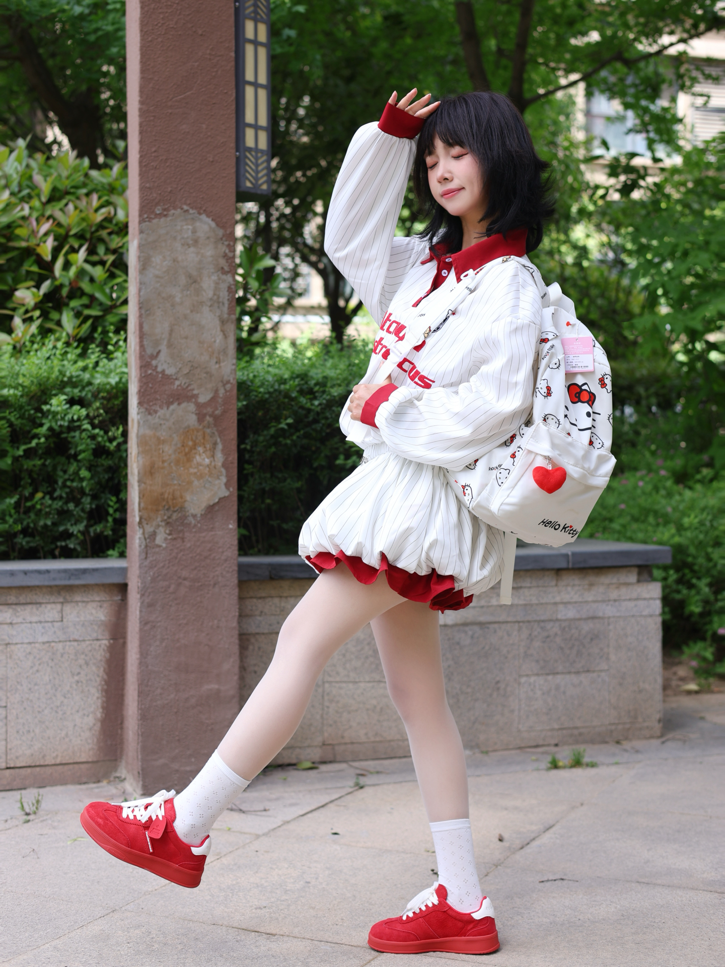 可爱女孩的出行搭子🎒