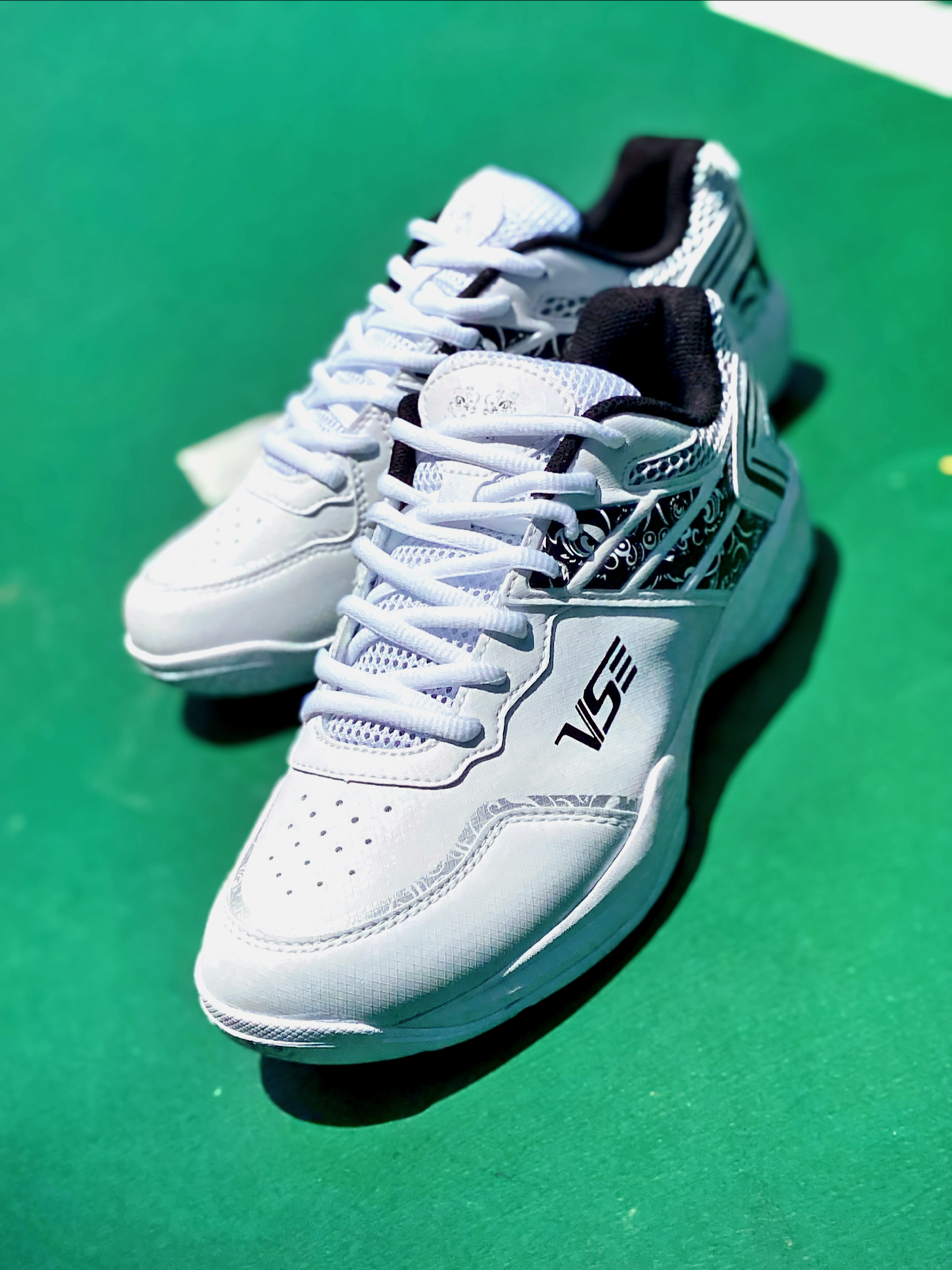 🏸第一次买羽毛球鞋丨除了打球,日常穿好像也可以 ~