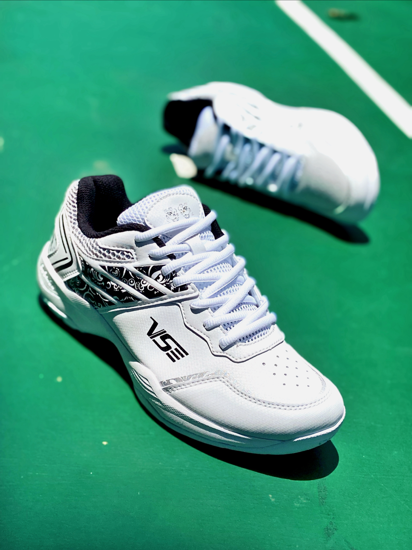 🏸第一次买羽毛球鞋丨除了打球,日常穿好像也可以 ~