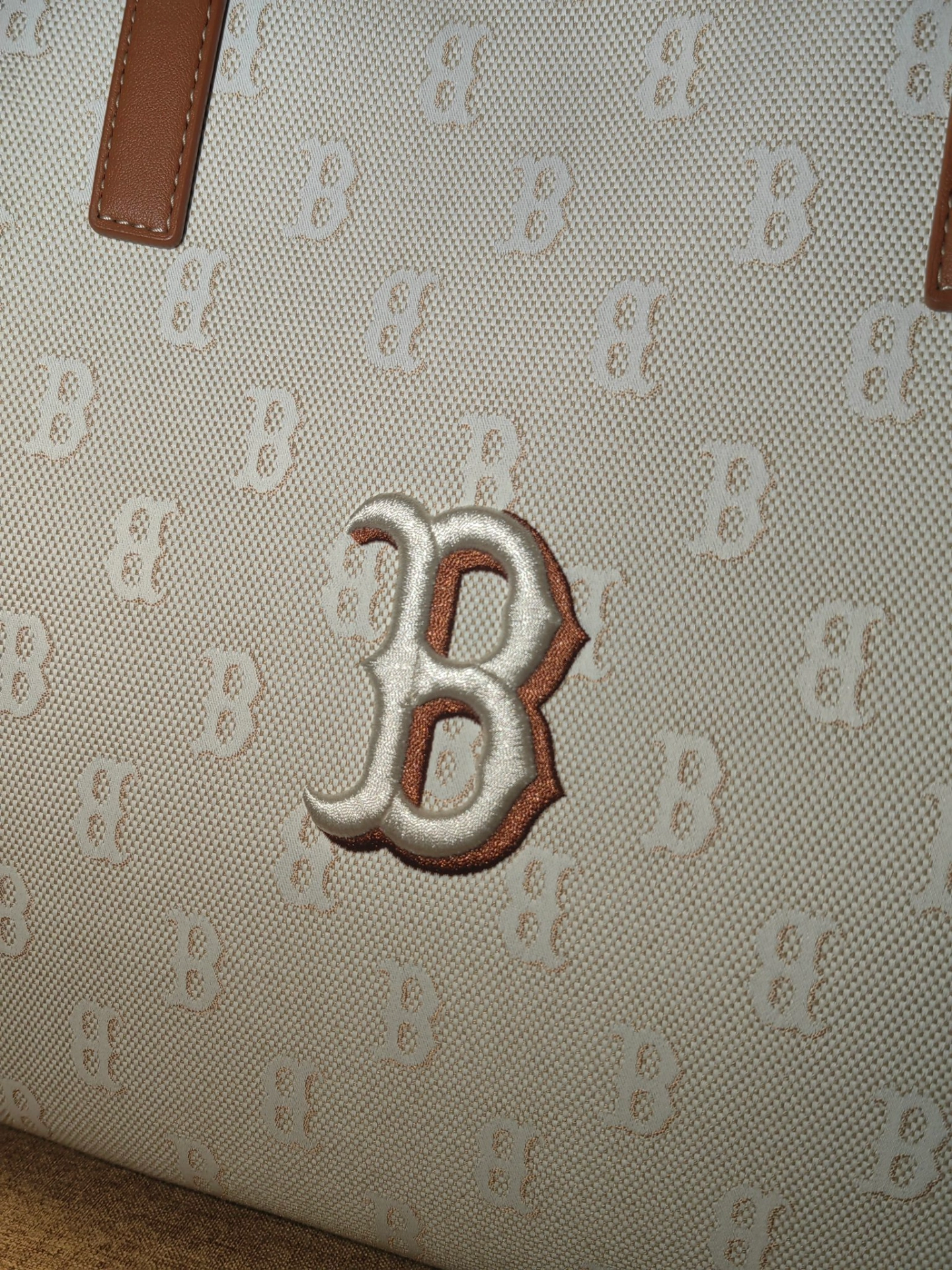 MLB托特包耐用度咋呀?