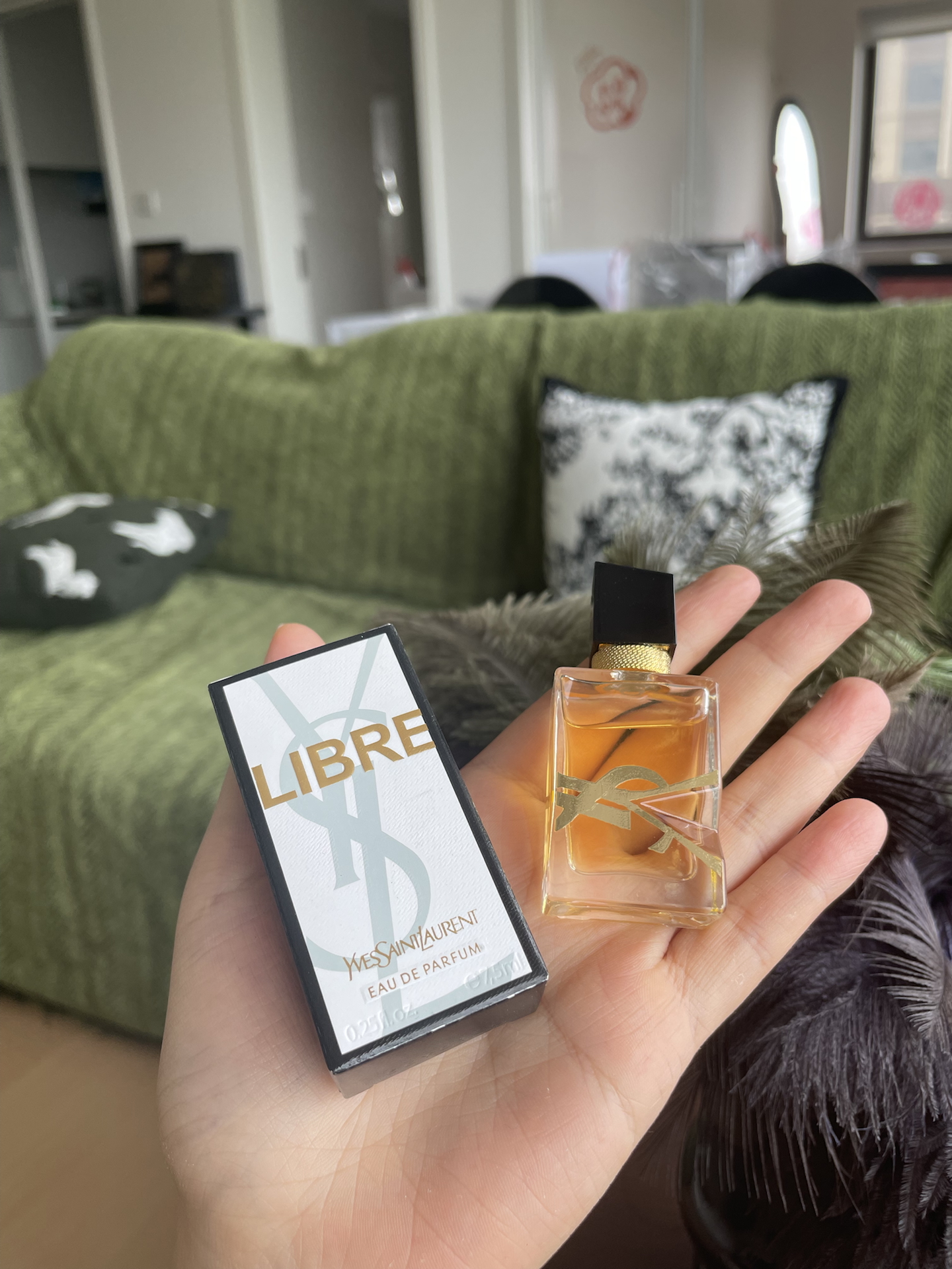 发现一支超有气场的香水💃