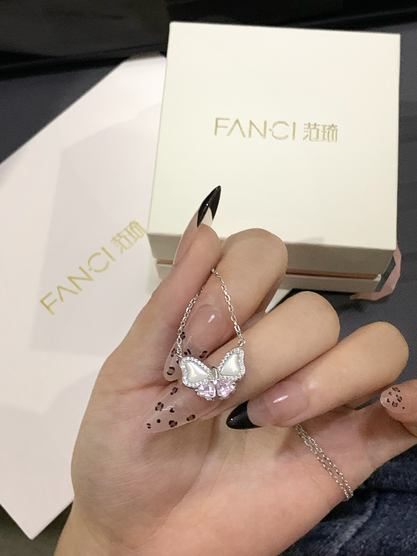约会加分小秘诀🌟这条蝴蝶项链爱了