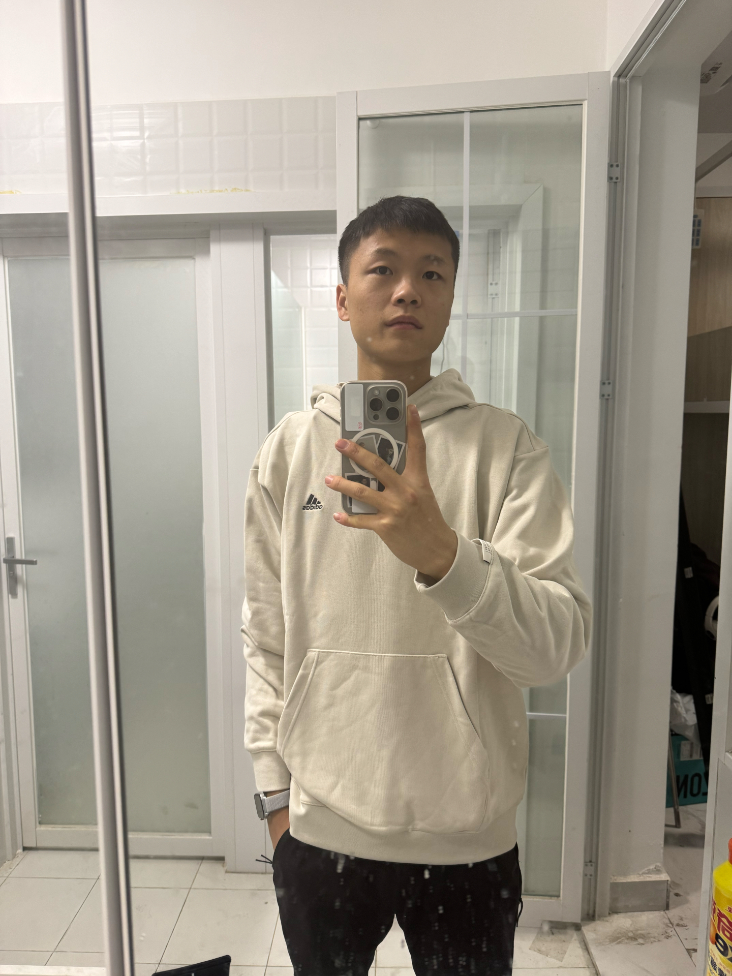 这款卫衣运动休闲两不误❗