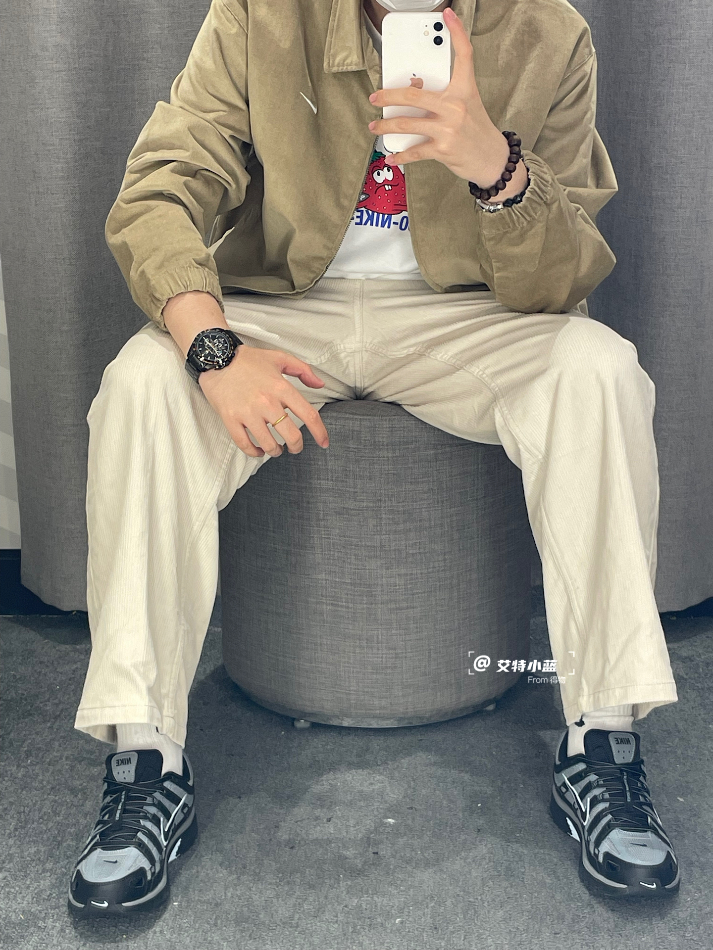 让我看看👀秋天的穿搭作业！小黑武士😎