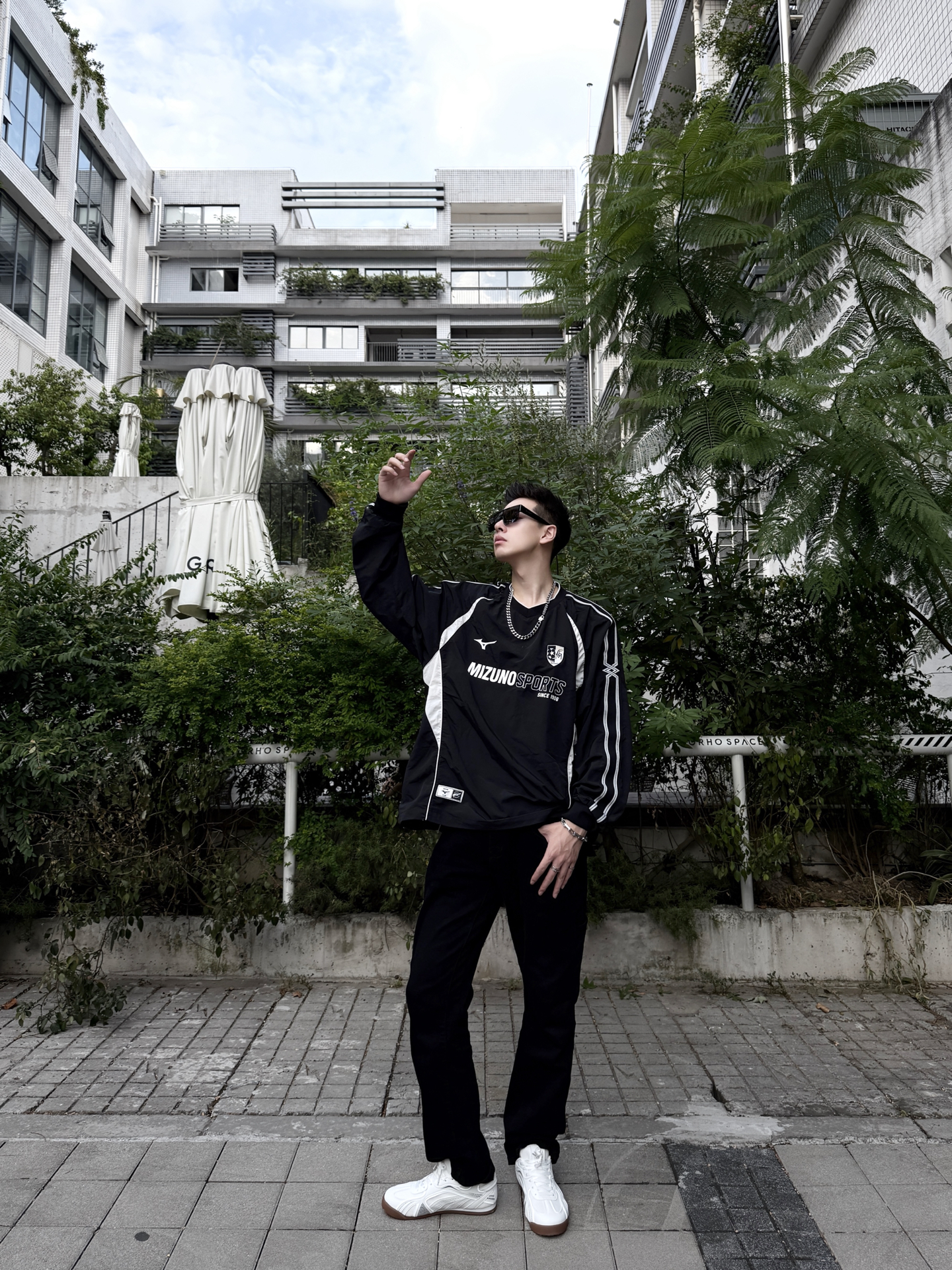 男生这么穿包帅的！🌟