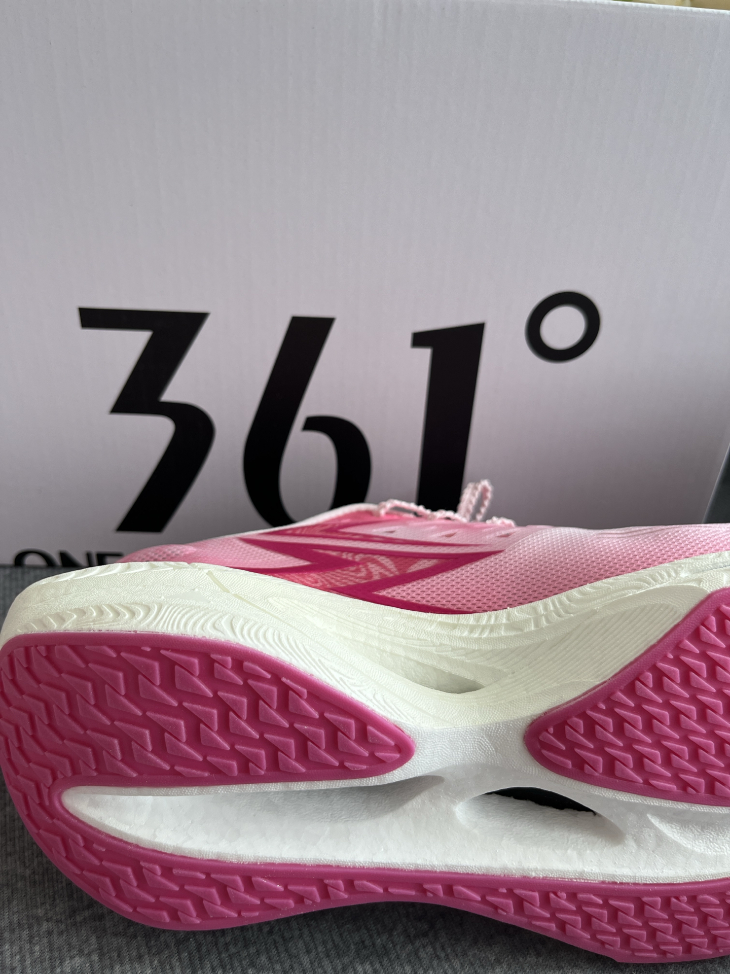 春夏跑步穿这双！粉到回头率拉满💖