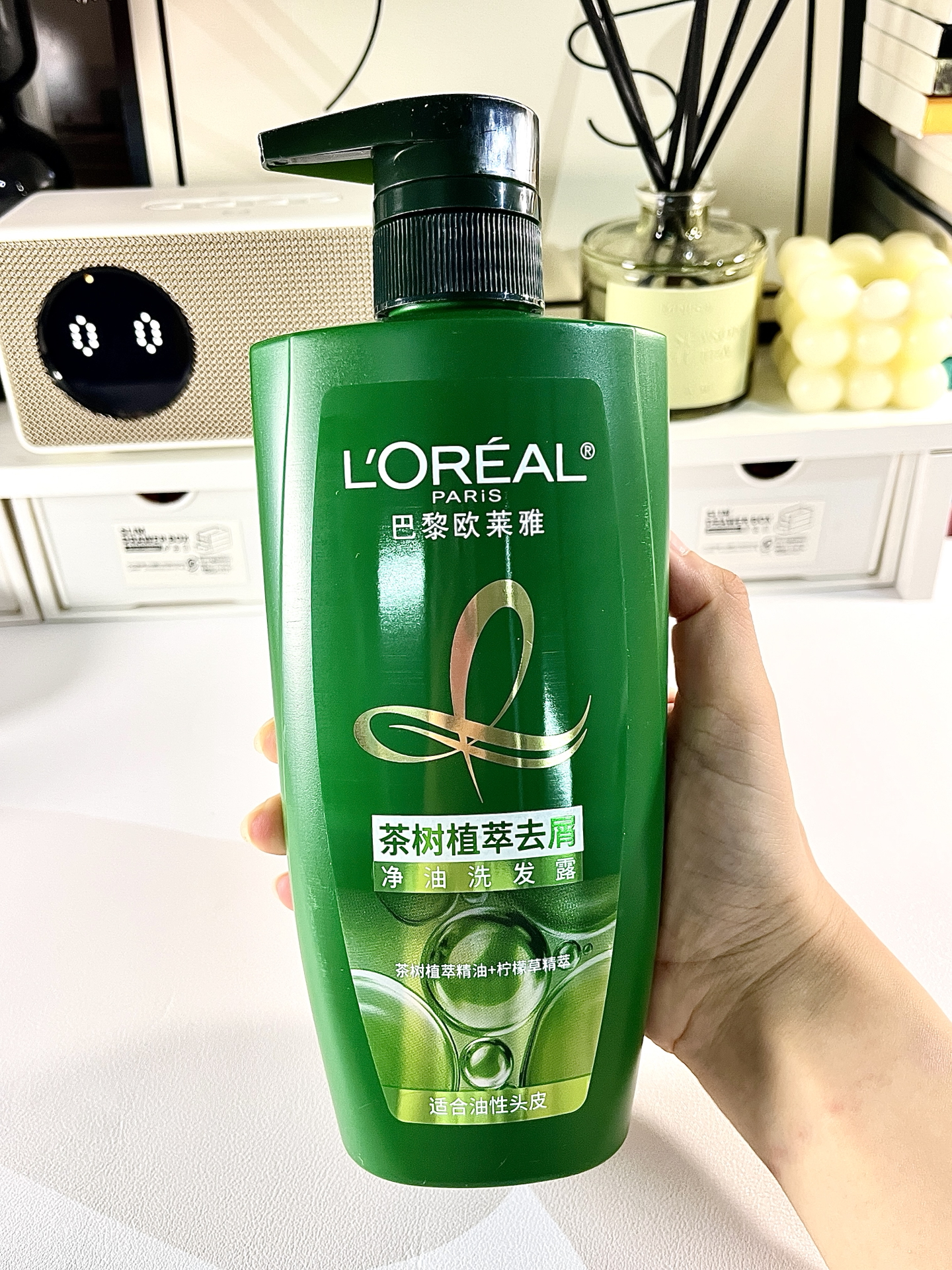 吹干后头发又蓬又柔亮