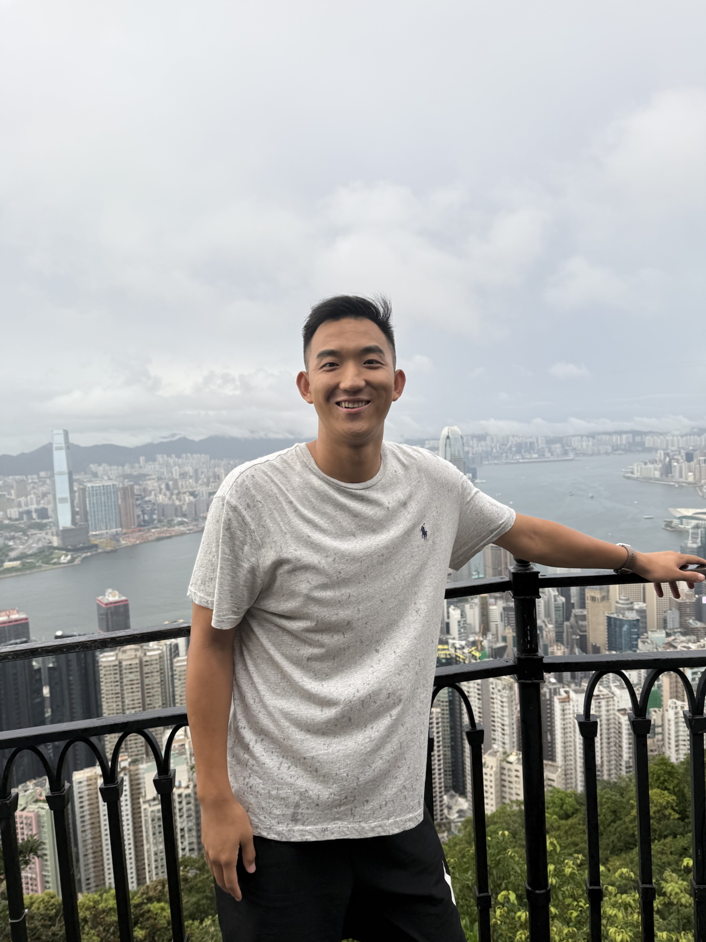 靠这件T恤，穿搭难题一键解决！