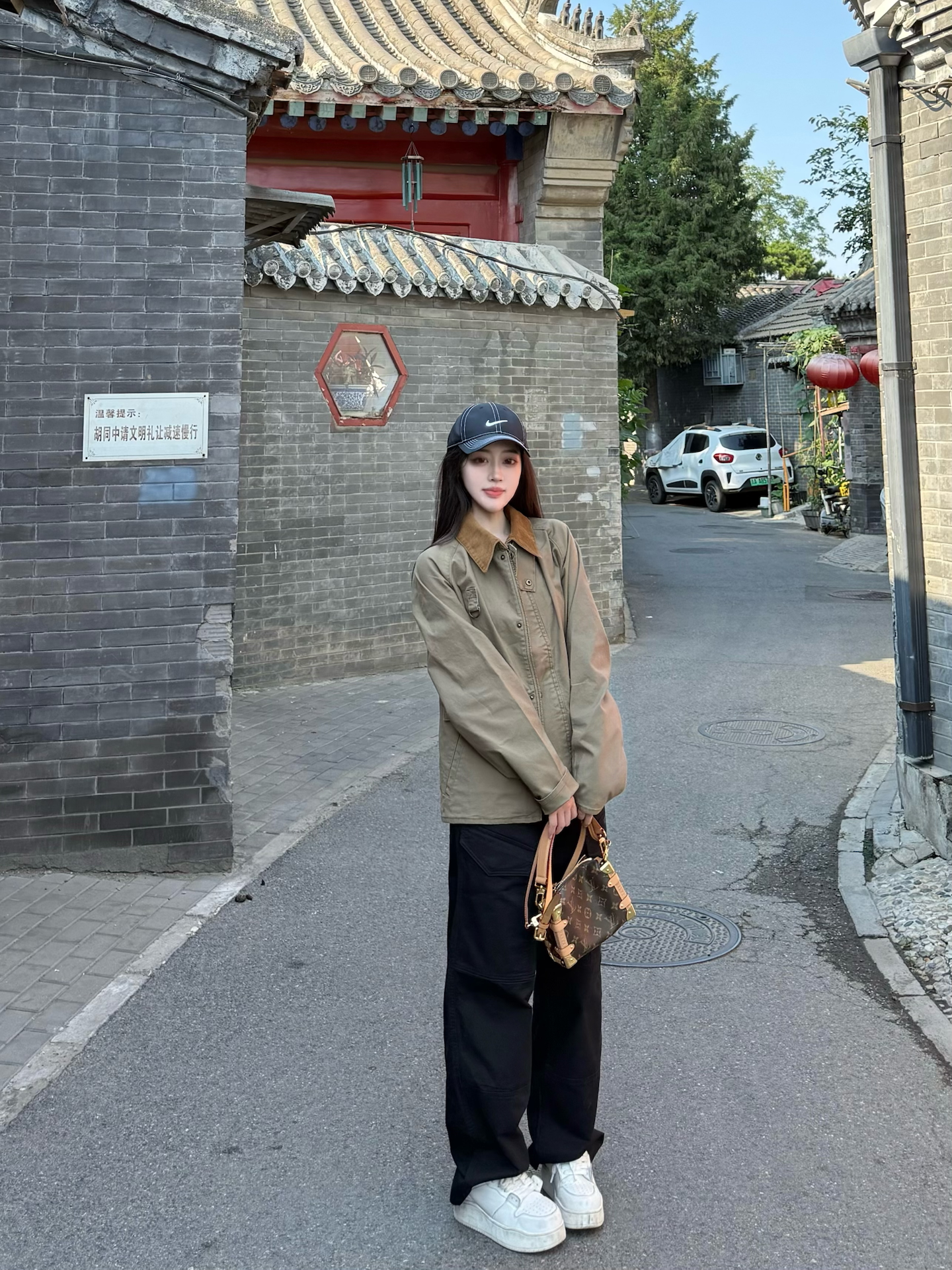 早秋胡同晃荡 美拉德风穿搭太戳我啦