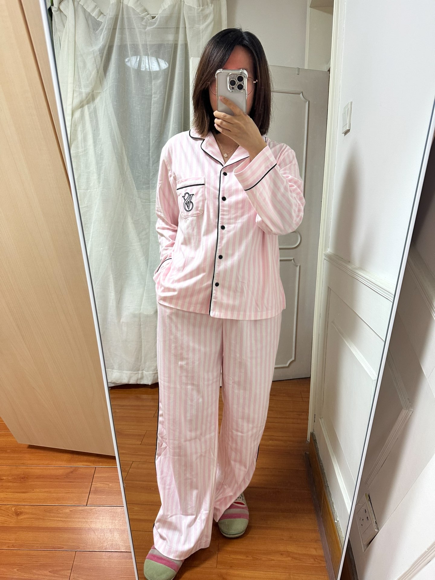 粉粉嫩嫩的睡衣谁能拒绝啊💕