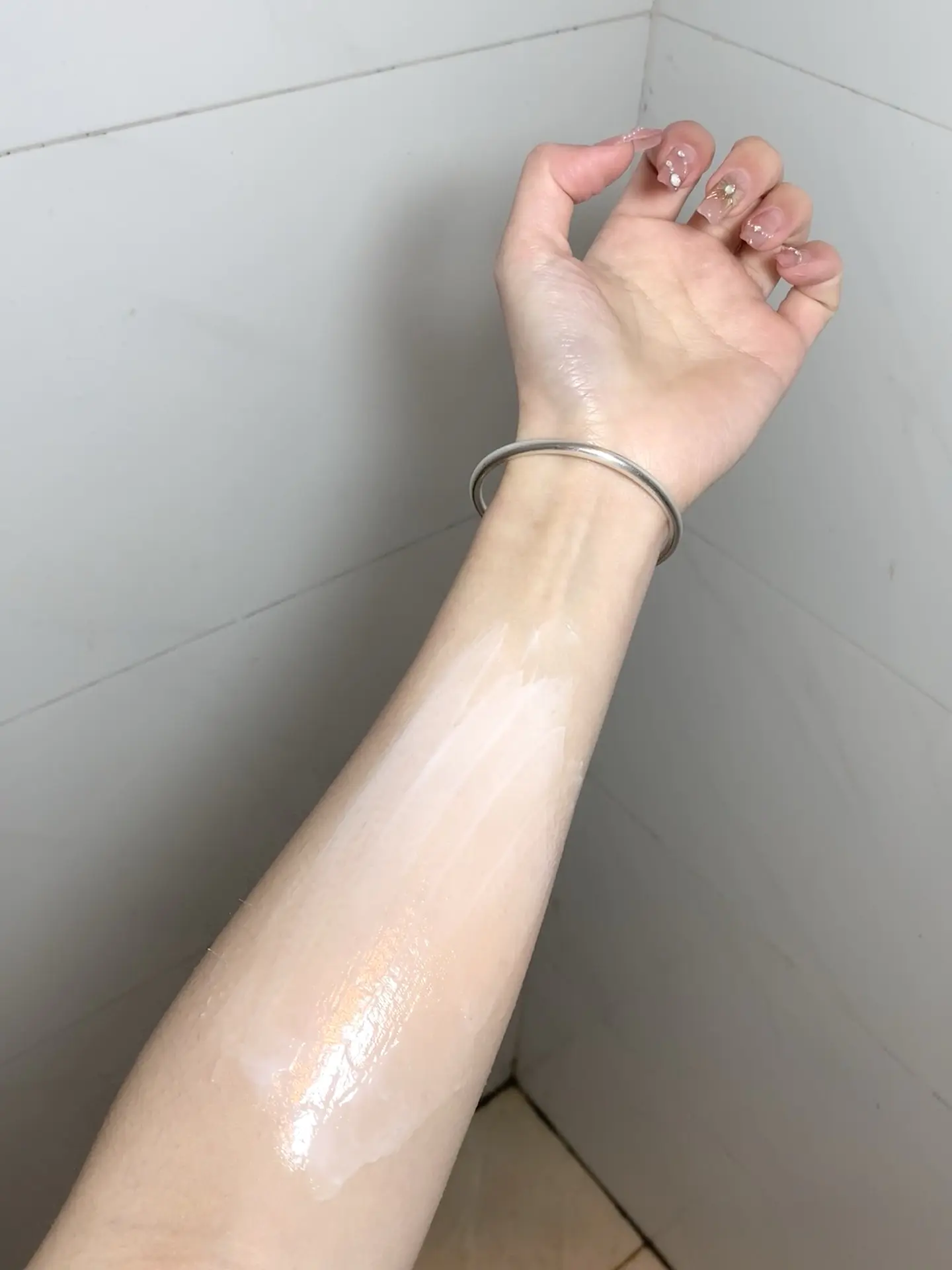 “男友送的身体乳,爱住了💕”