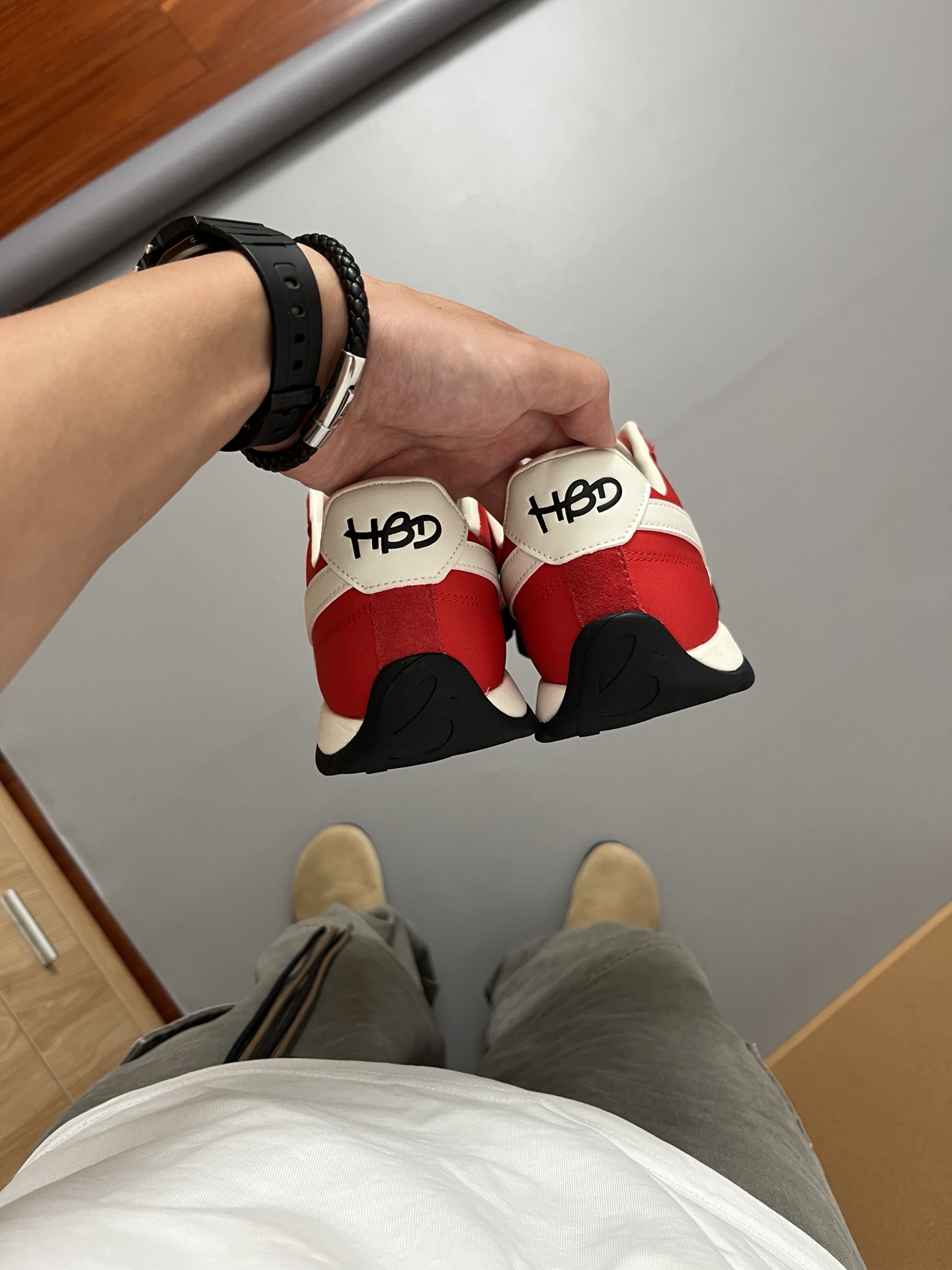 秋日火红配阿甘鞋,是谁的DNA开始动了~🔥