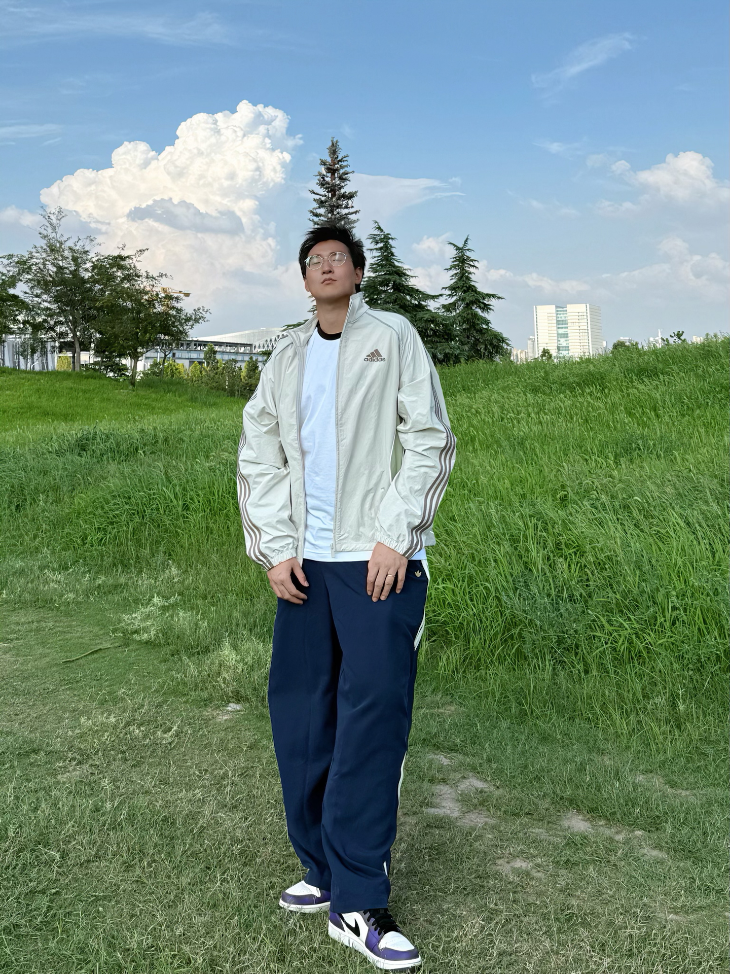 浅卡其条纹夹克，复古运动风拿捏🤌