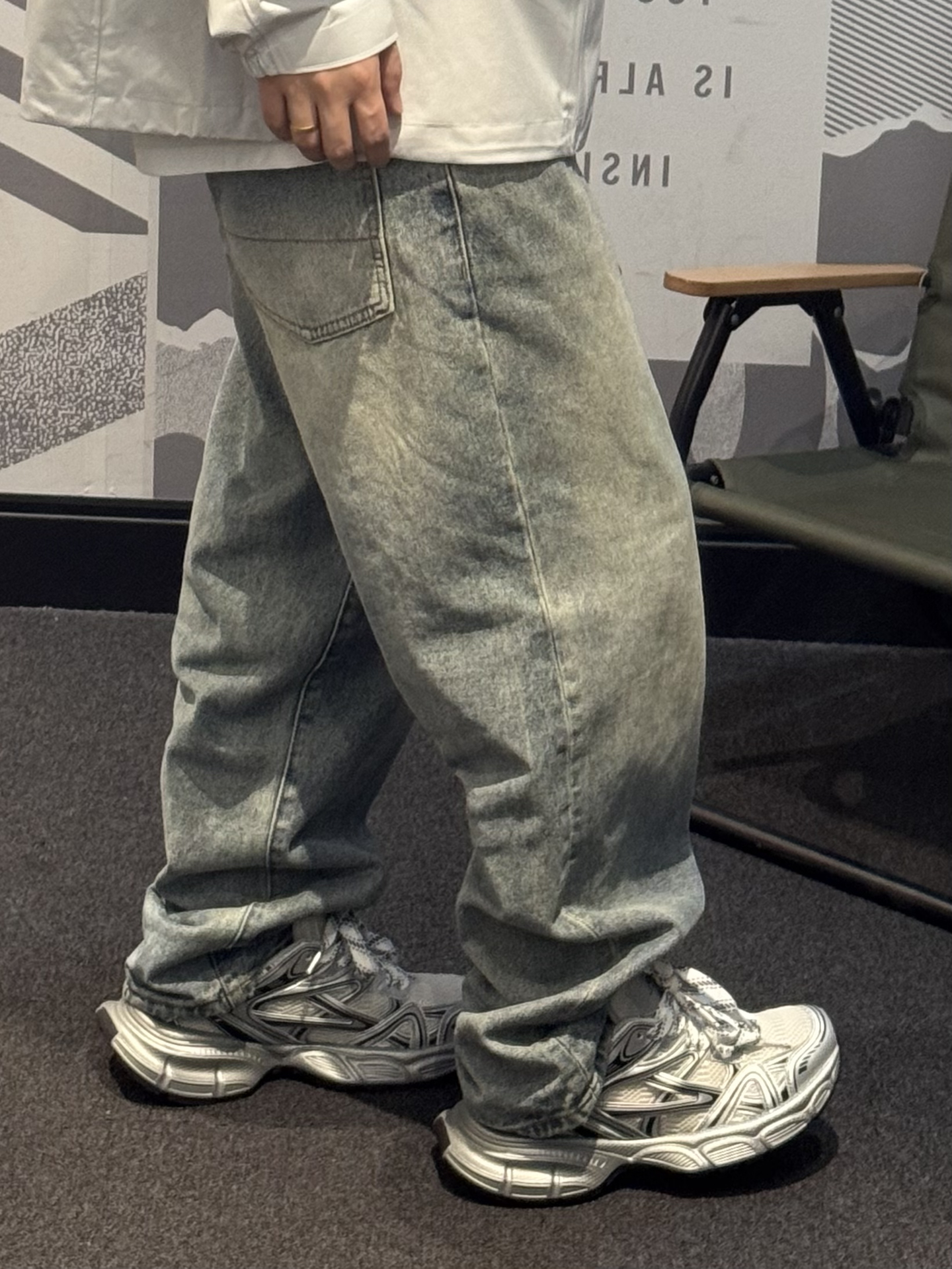 👟一脚蹬进秋天|被复古机能风老爹鞋拿捏的一天 !