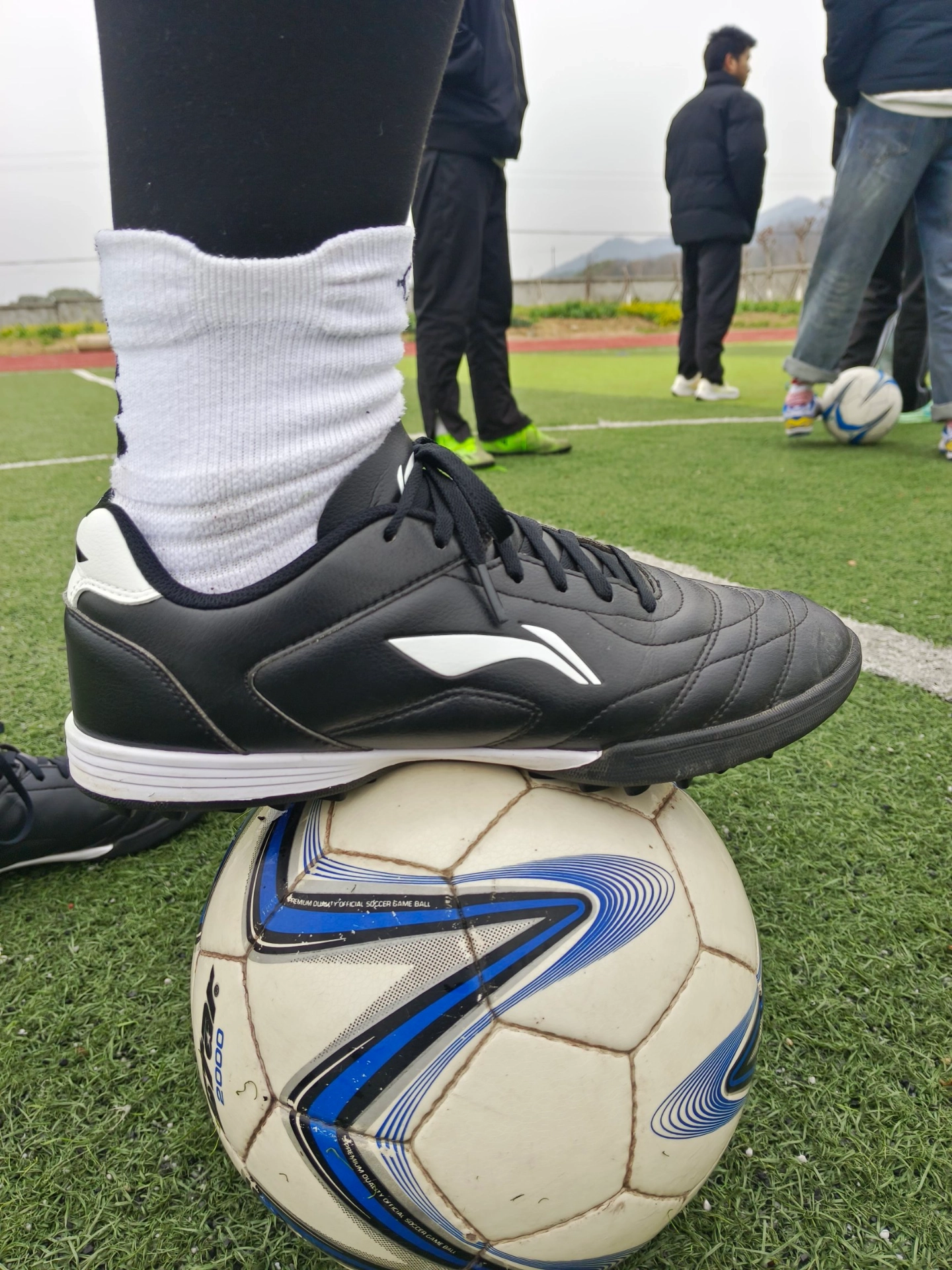 给爱踢球同学挑礼物，我选它⚽