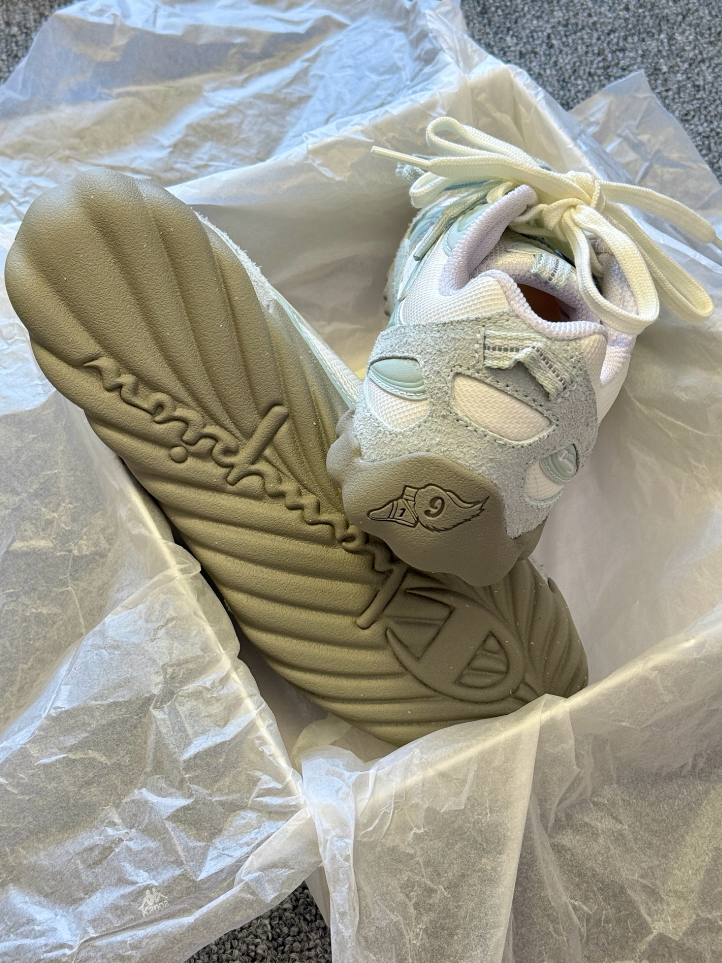 初秋奶绿鞋，搭裙超元气🥑