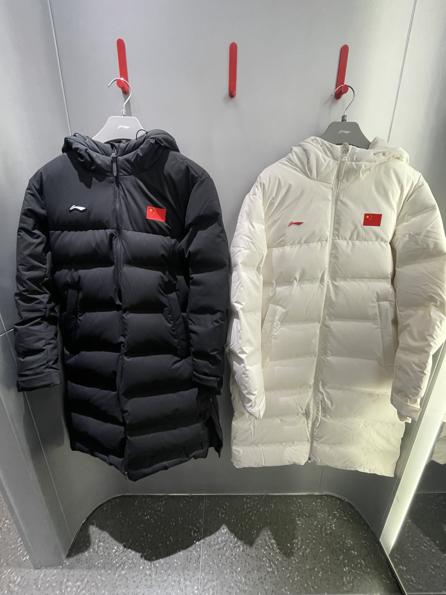 国潮羽绒服！保暖又有型🥳