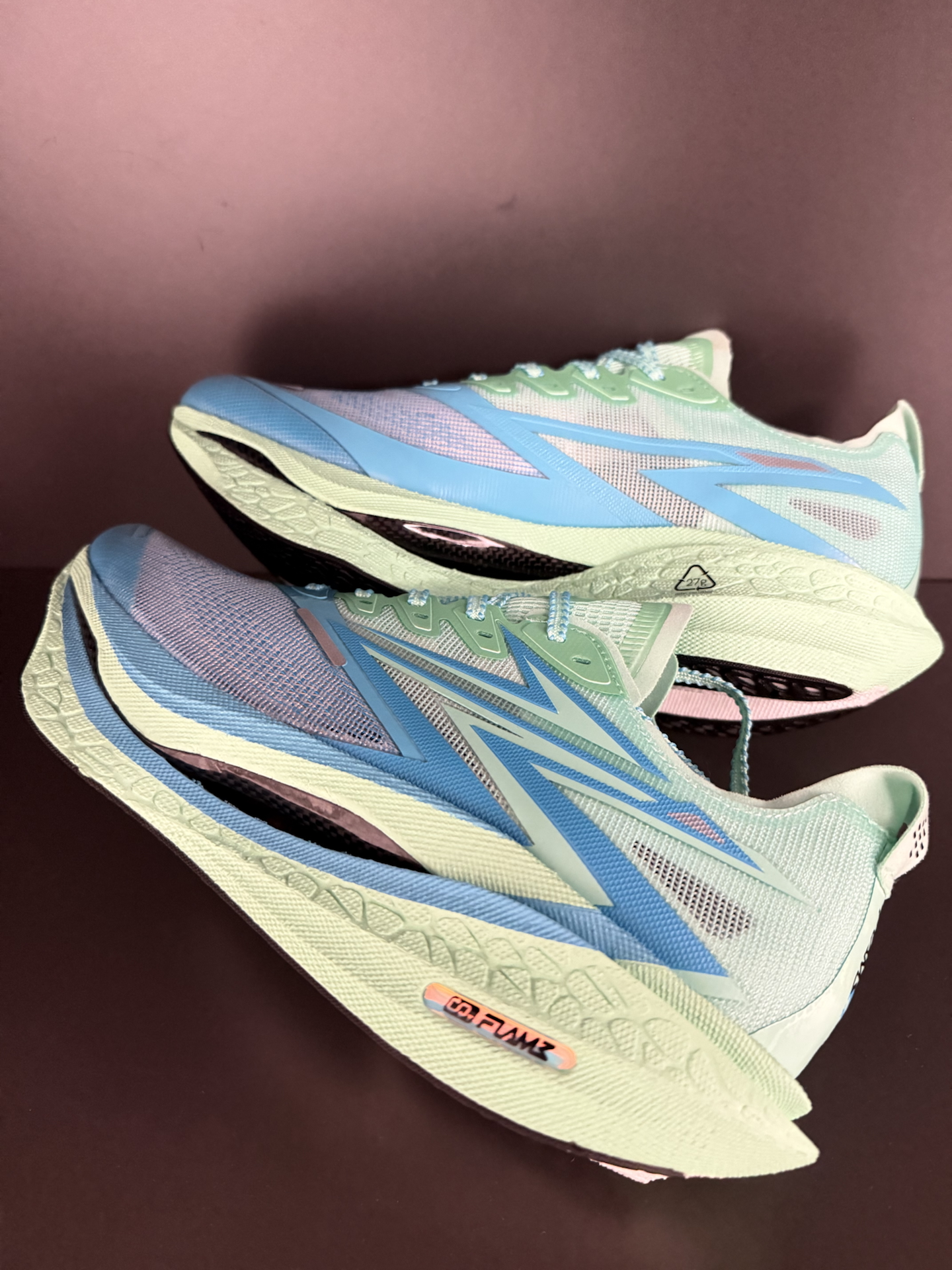 渐变配色跑鞋，跑步训练爱住了！！