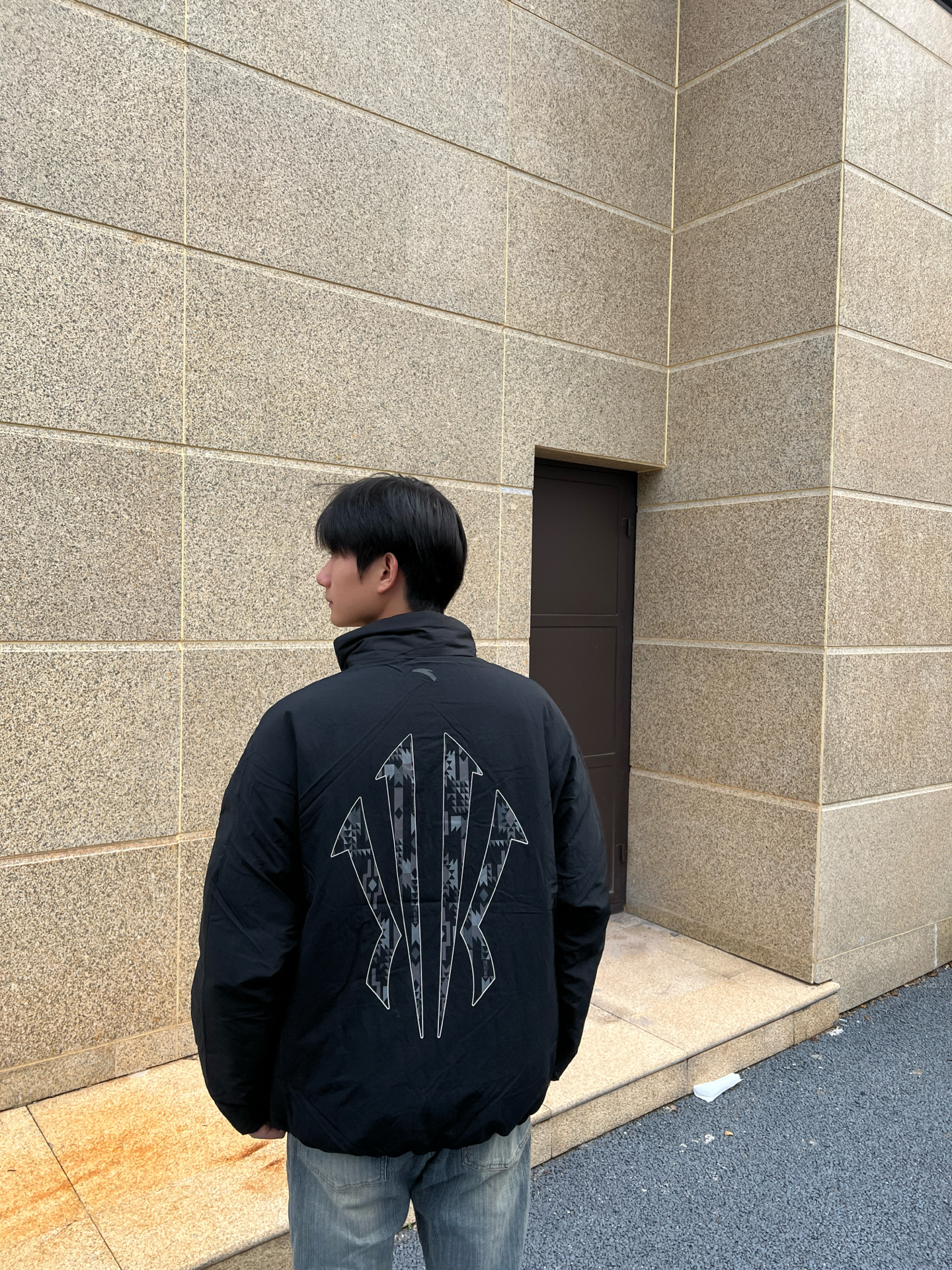 情侣出街被问爆的外套