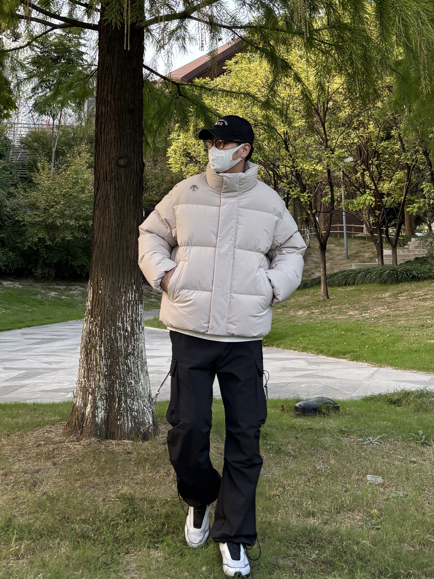 浅米色羽绒服太好搭啦🥳
