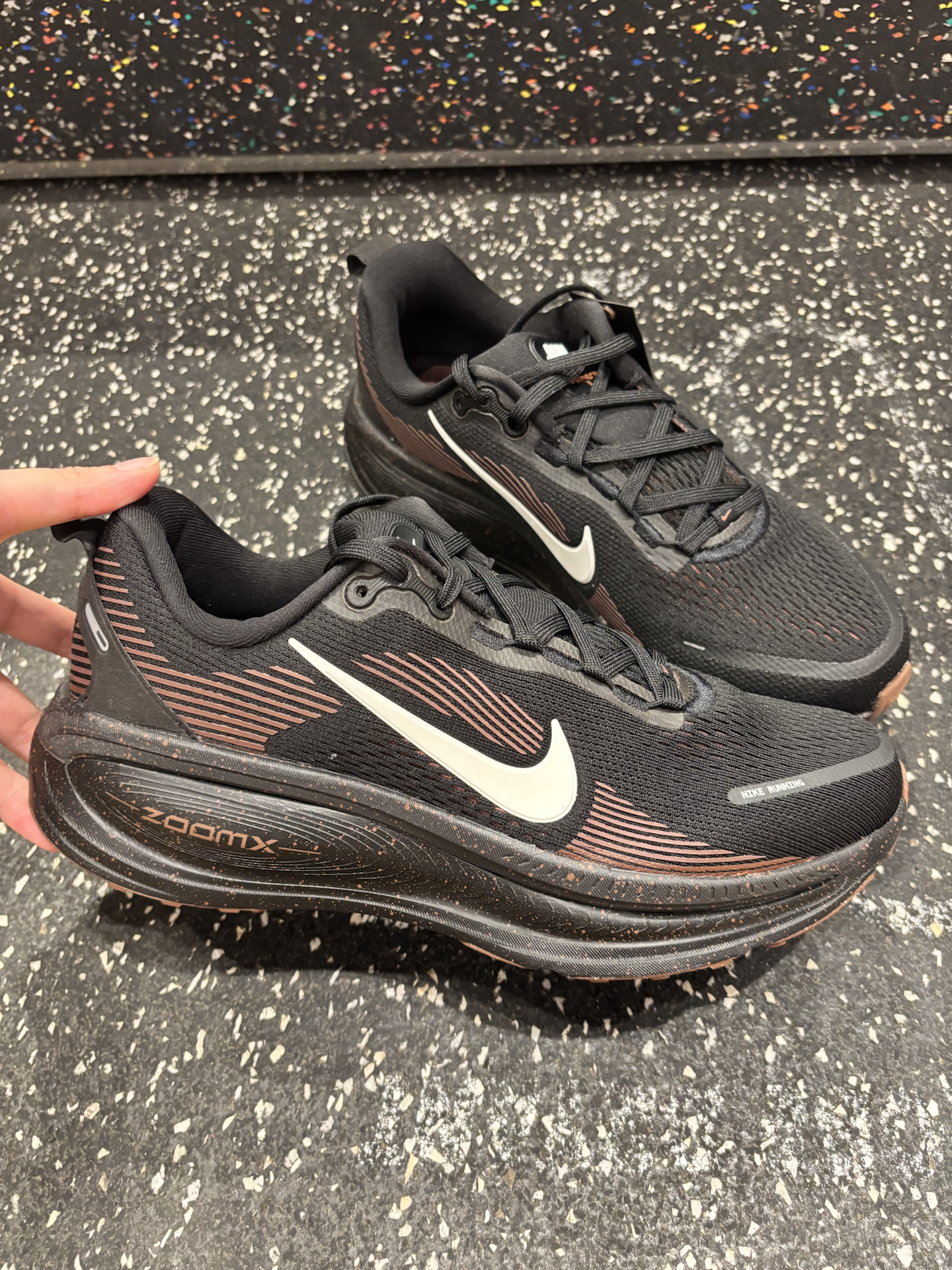 Nike这双跑鞋 颜值实力我都爱😍