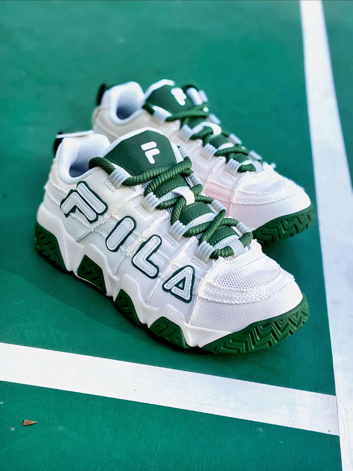 FILA FUSION 面包鞋鲨疯了❗​复古百搭还悄咪咪增高 ~