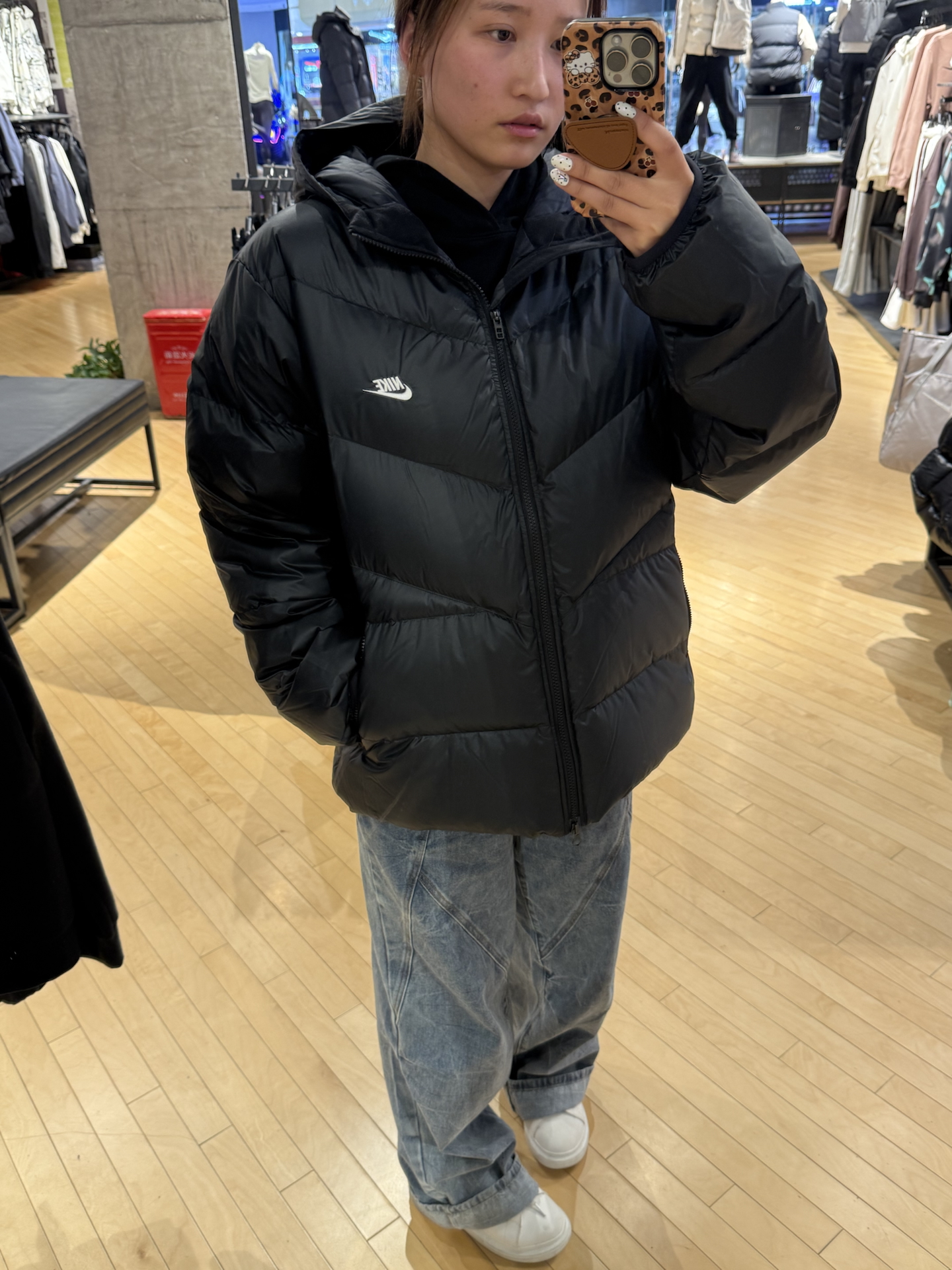 被问爆的冬日酷帅羽绒服穿搭