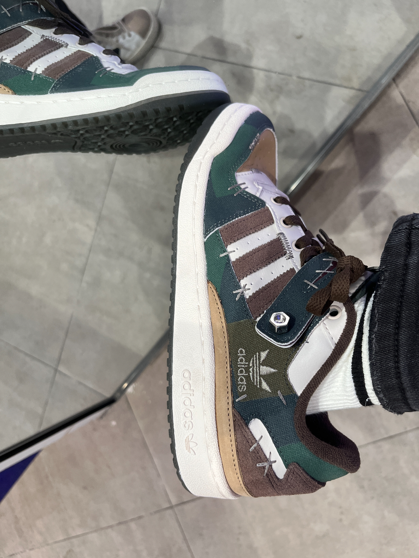 这双板鞋穿久了挤脚不？
