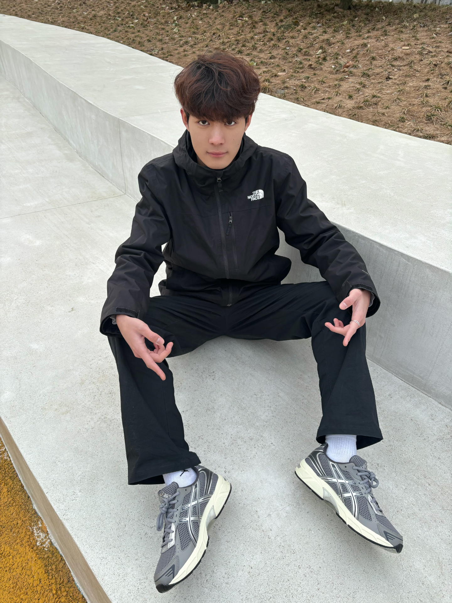 冬跑和日常都好搭的灰银跑鞋👟