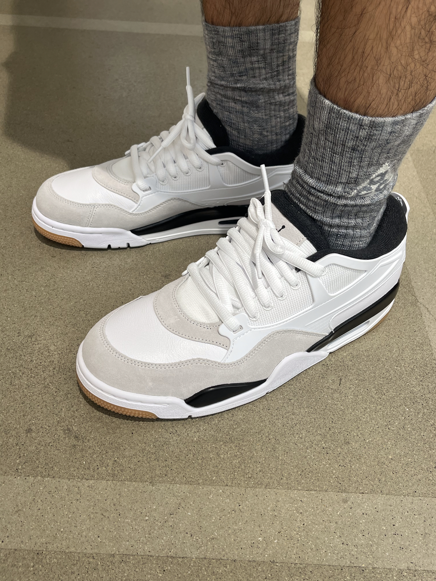 618蹲到的复古风小白鞋太香啦👟