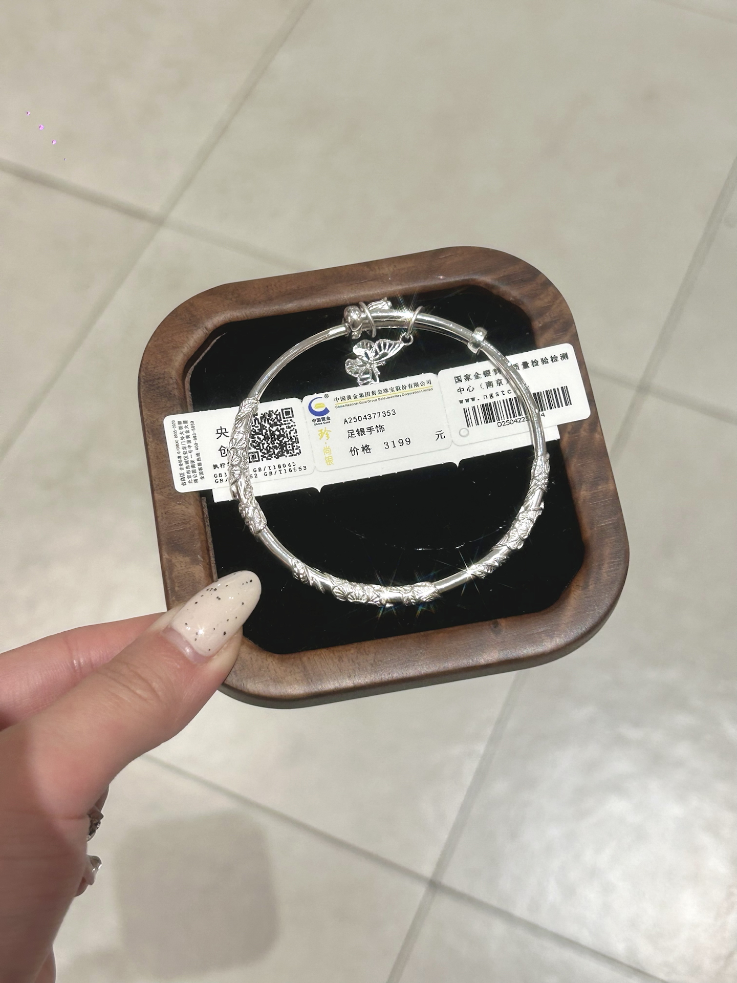 清冷感手镯get！闺蜜看了直眼👀