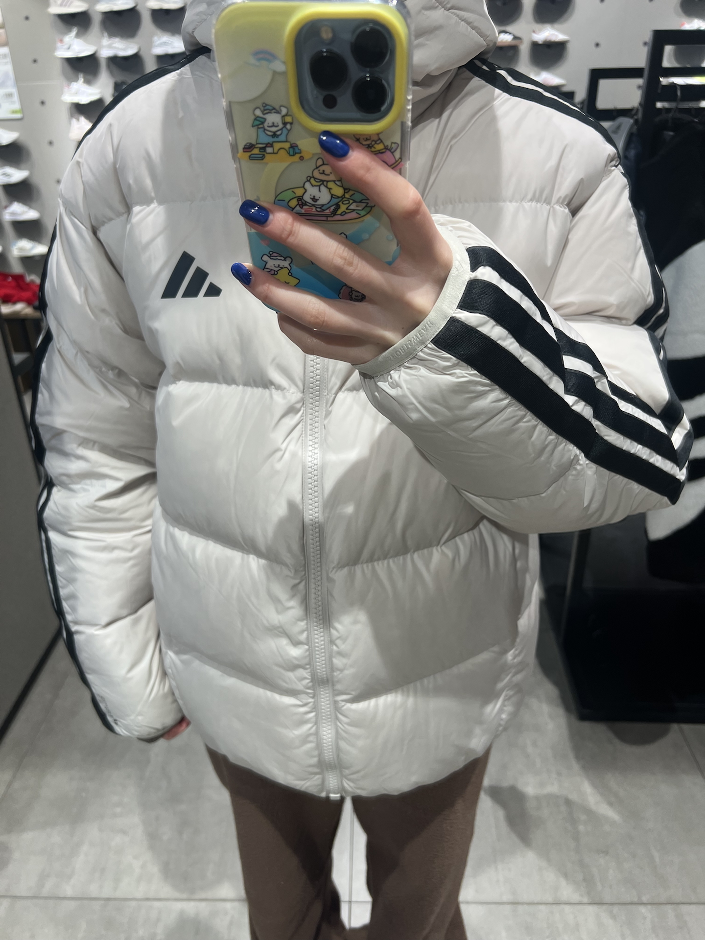 阿迪两面穿羽绒服上身啦～