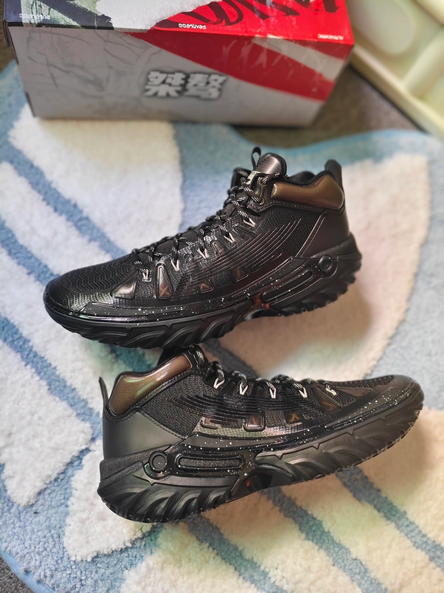 2025得物年度鞋王｜李宁桀骜2高帮