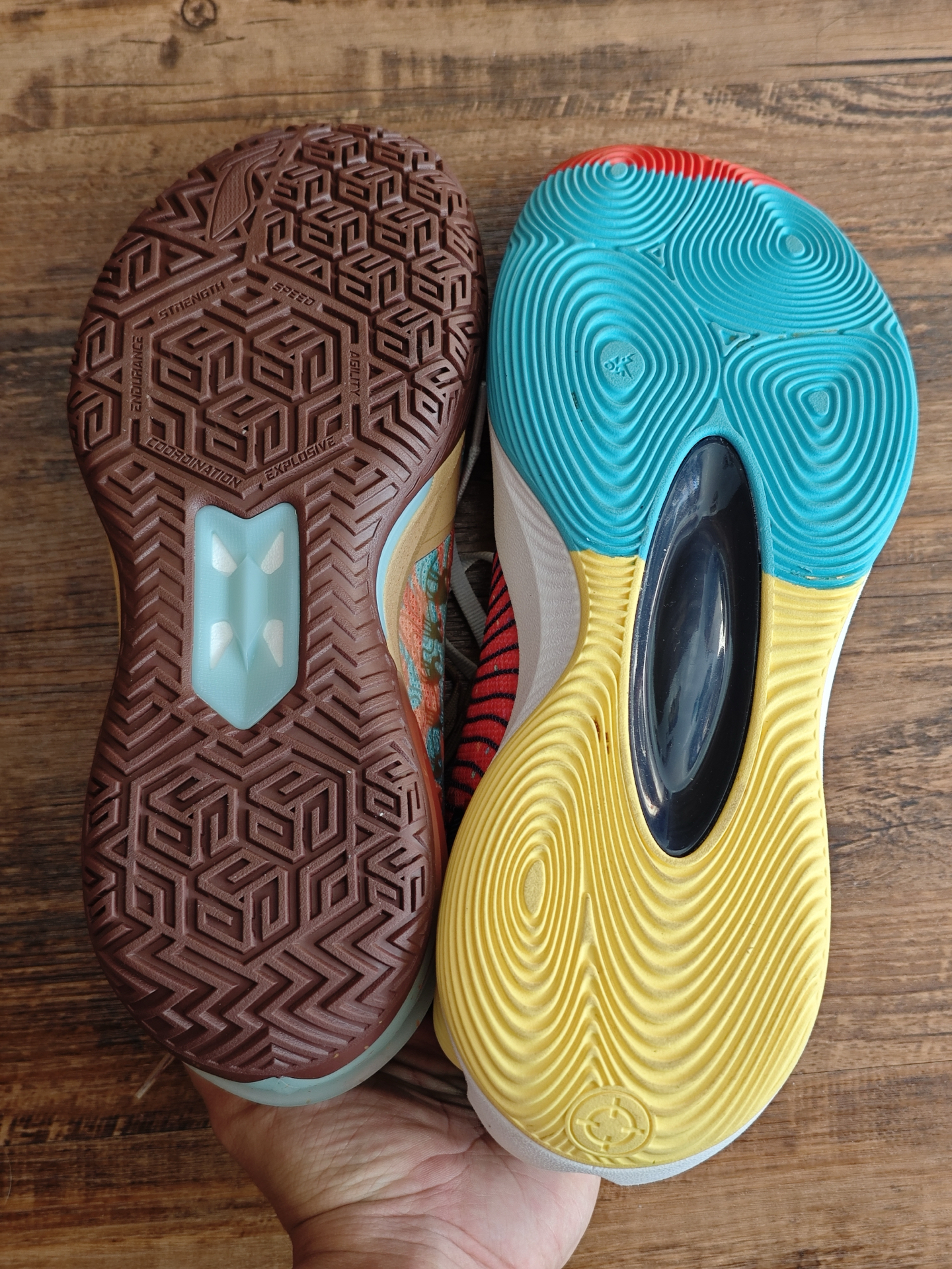 2025得物年度鞋王|实战通勤两不误‼️还不挑场地⁉️