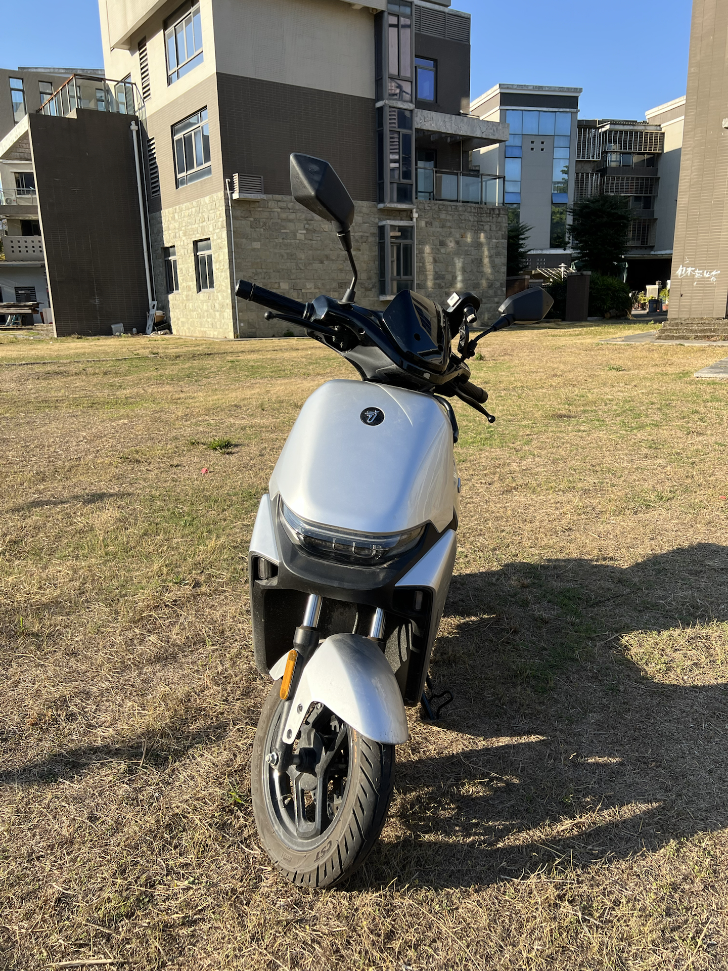 智能电摩，我的出行新搭子🚲