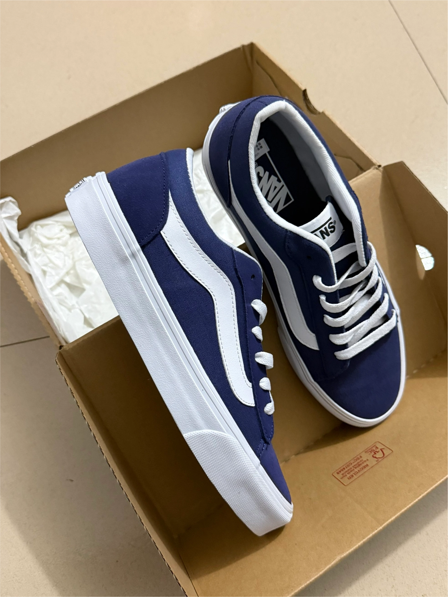 蓝白帆布鞋，夏日好搭子🎈